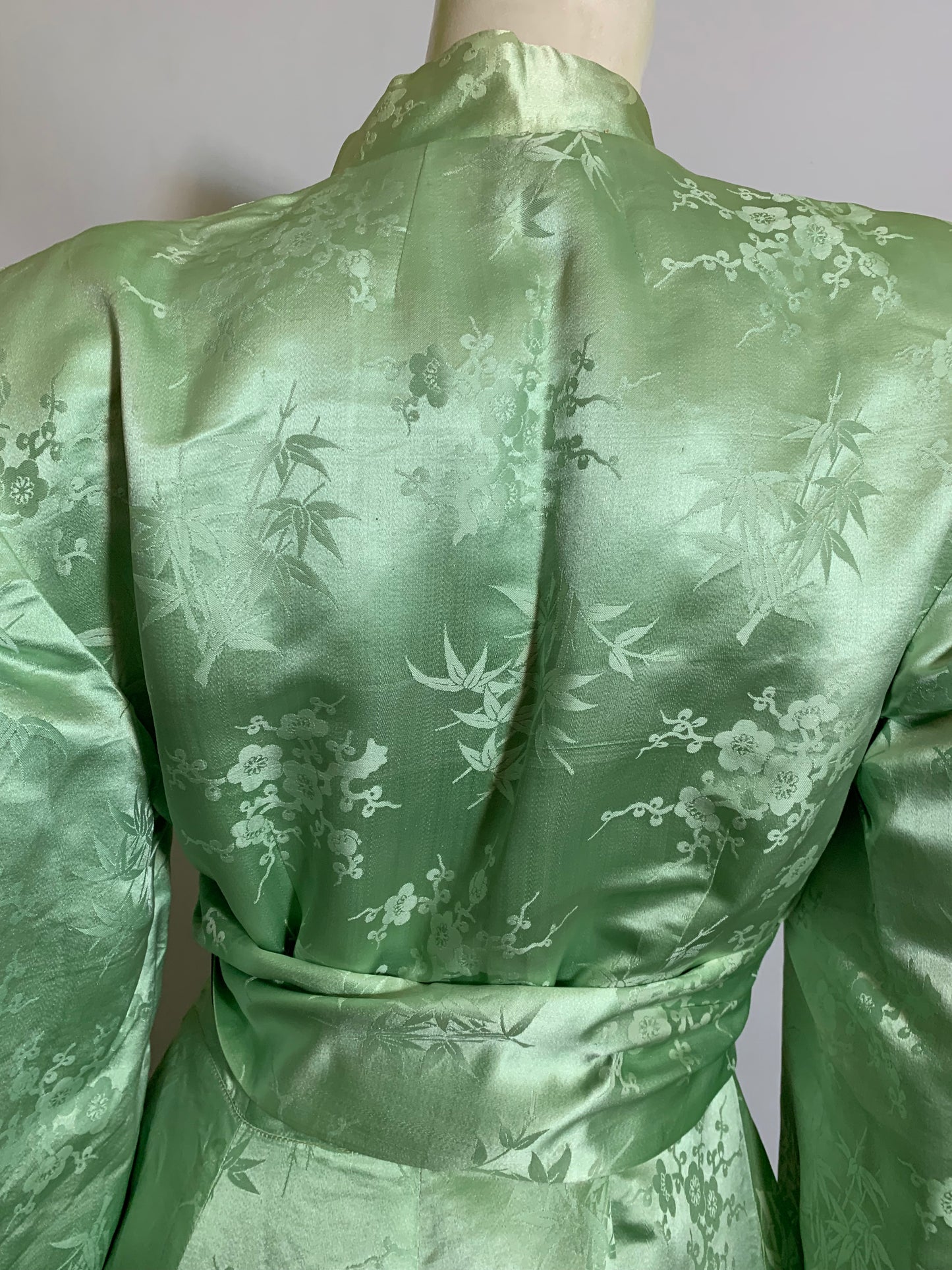 Seafoam Chinese Silk and Black Silk Charmeuse Bell Sleeve Dressing Gown Robe circa 1940s