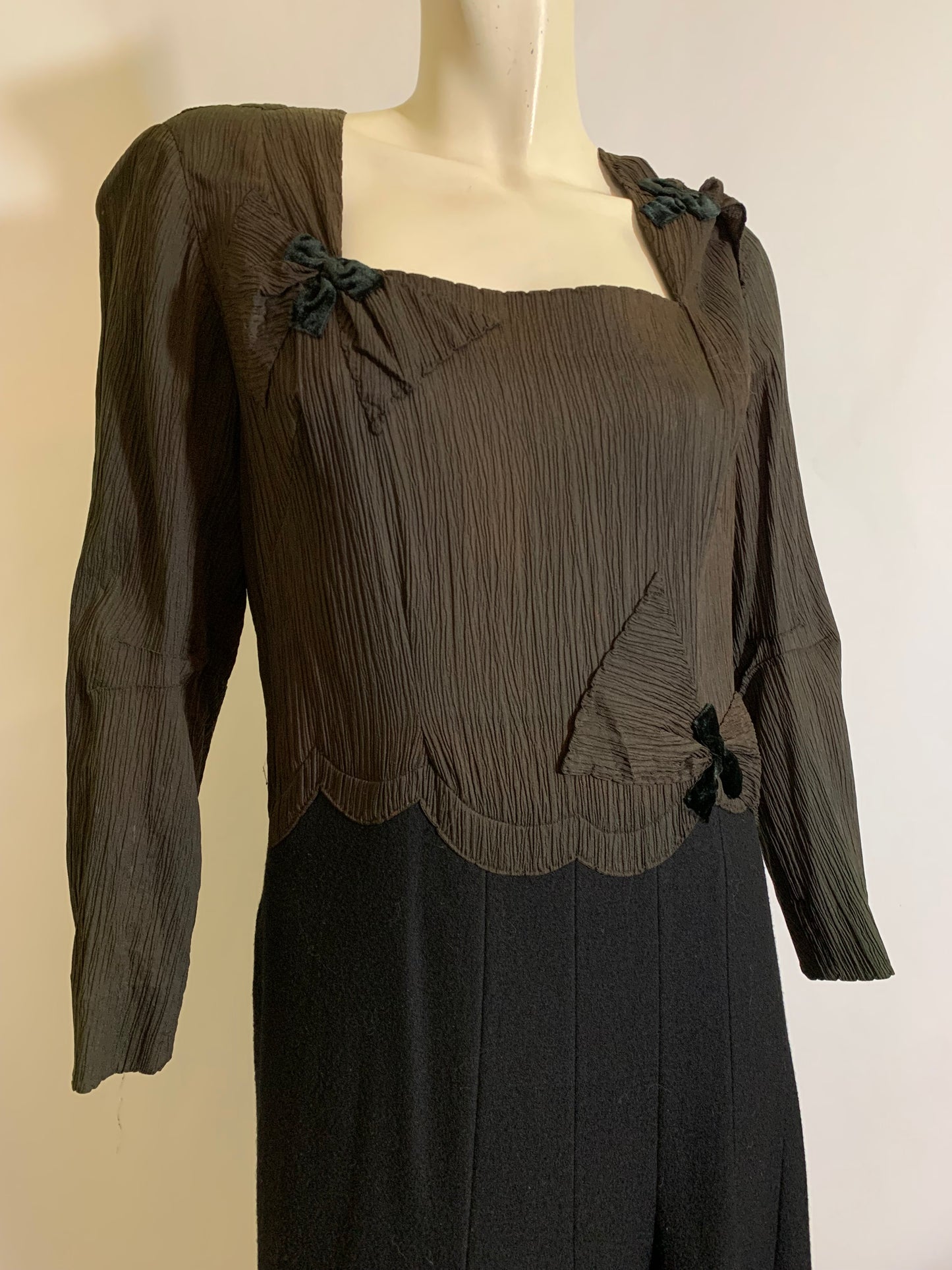 Crinkle Silk and Wool Black and Grey Dress with Velvet Accents circa 1920s