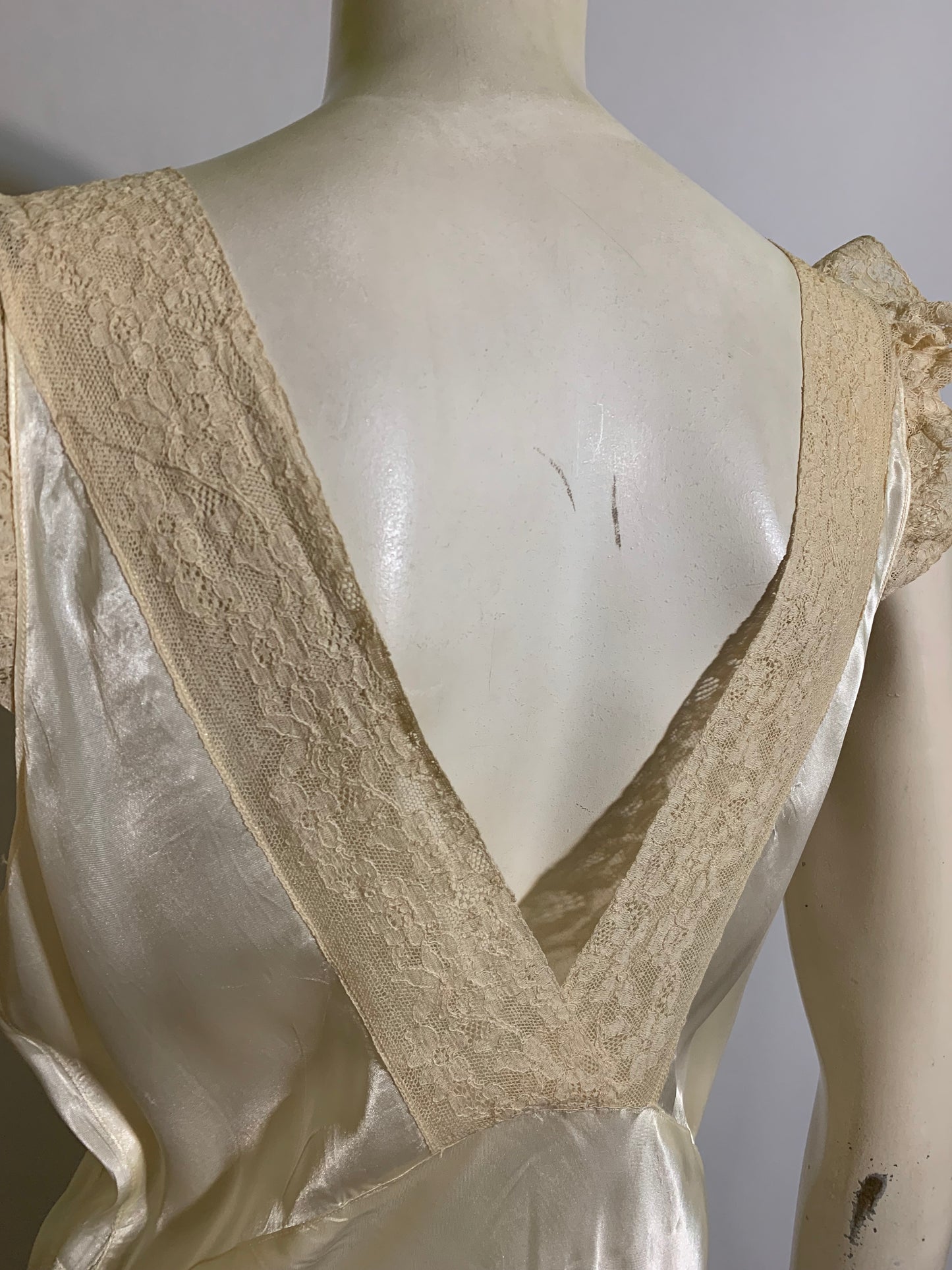Luscious Ivory Bias Cut Satin Nightgown with Lace Ruffles circa 1940s S/M