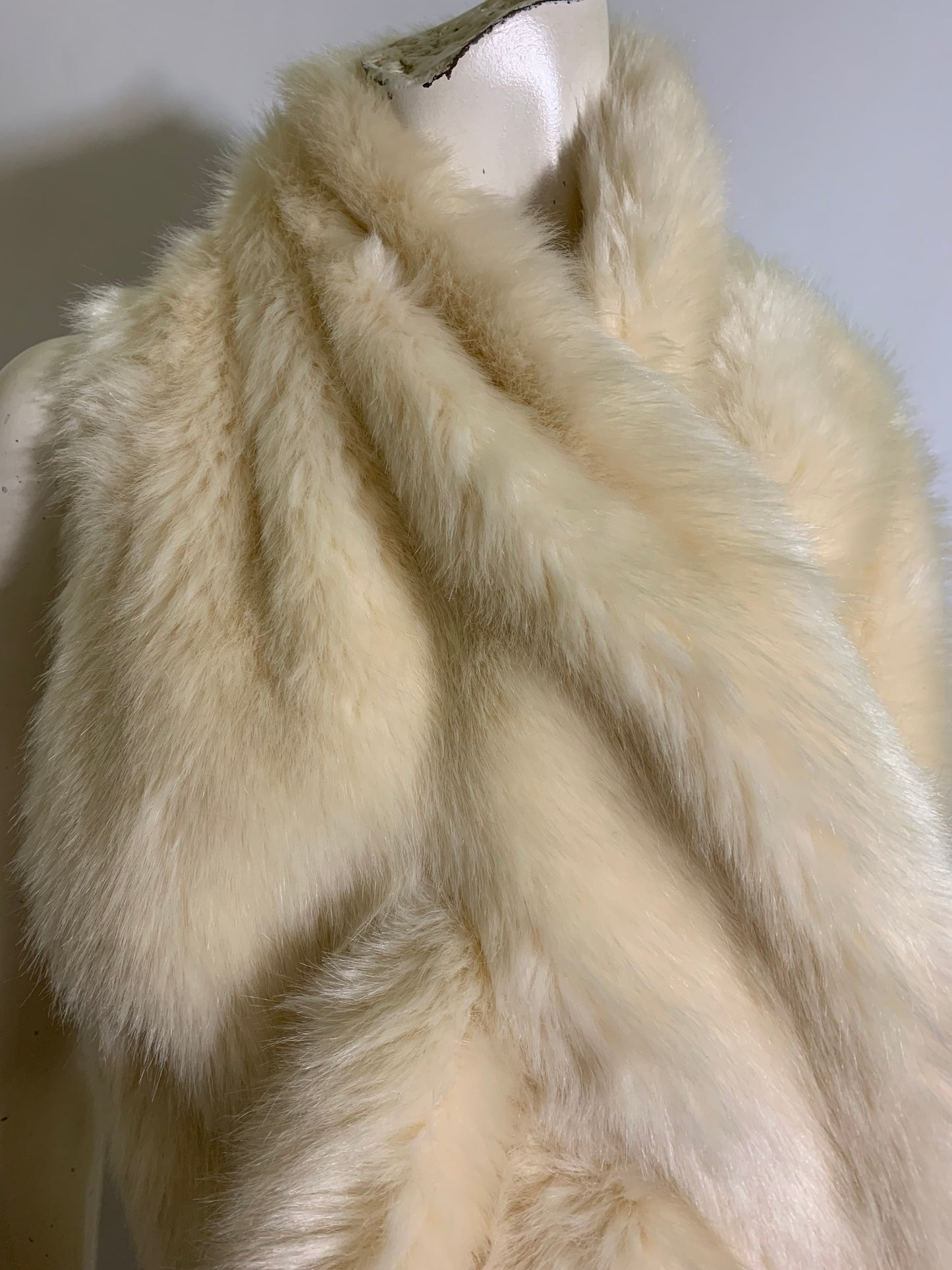 Old Hollywood Glamour Modern Does 50s Winter White Faux Fur Wrap