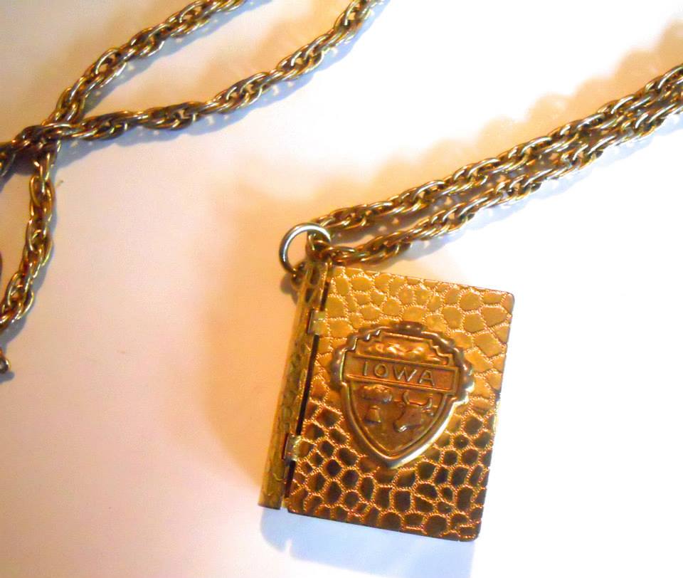 Iowa State Souvenir Necklace Fort Dodge Photo Book Locket circa 1960s