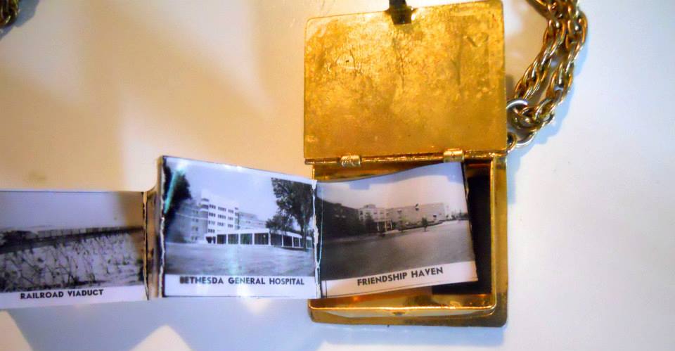 Iowa State Souvenir Necklace Fort Dodge Photo Book Locket circa 1960s