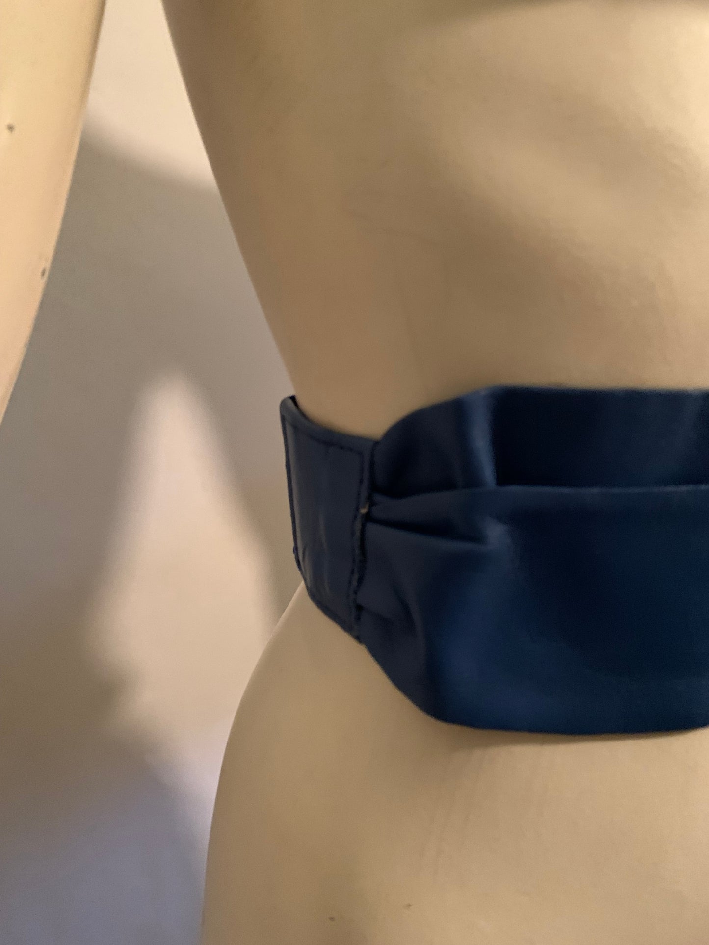 Bold Blue Leather Twist Front Belt Elastic Back circa 1980s XL