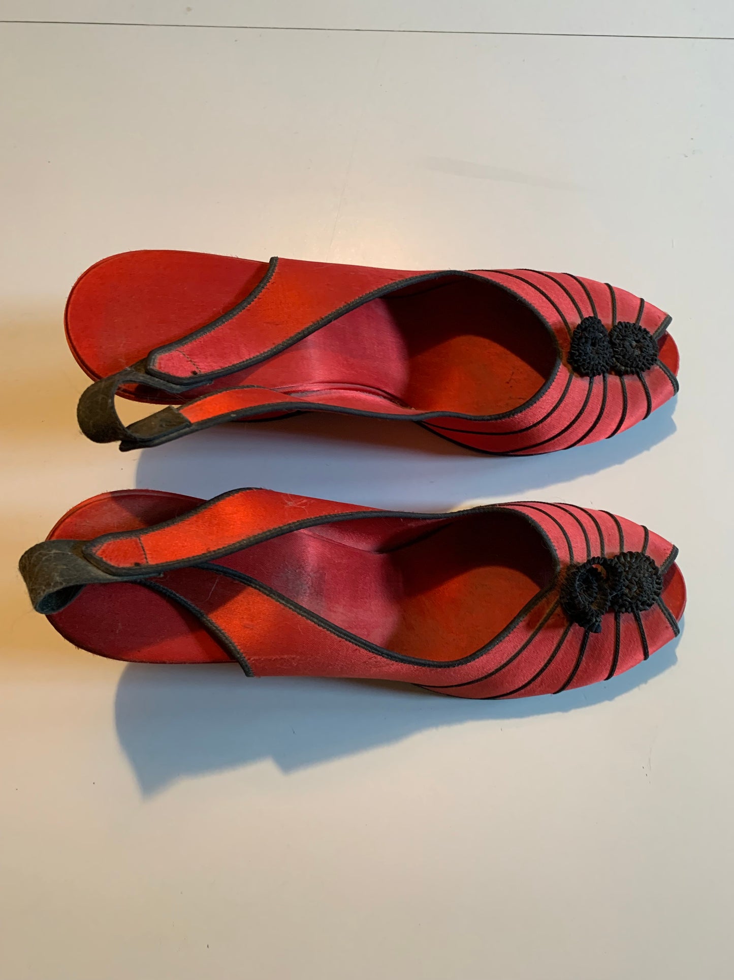 Rare Red and Black Satin Art Deco Peep Toe Boudoir Slippers Shoes circa 1940s 7