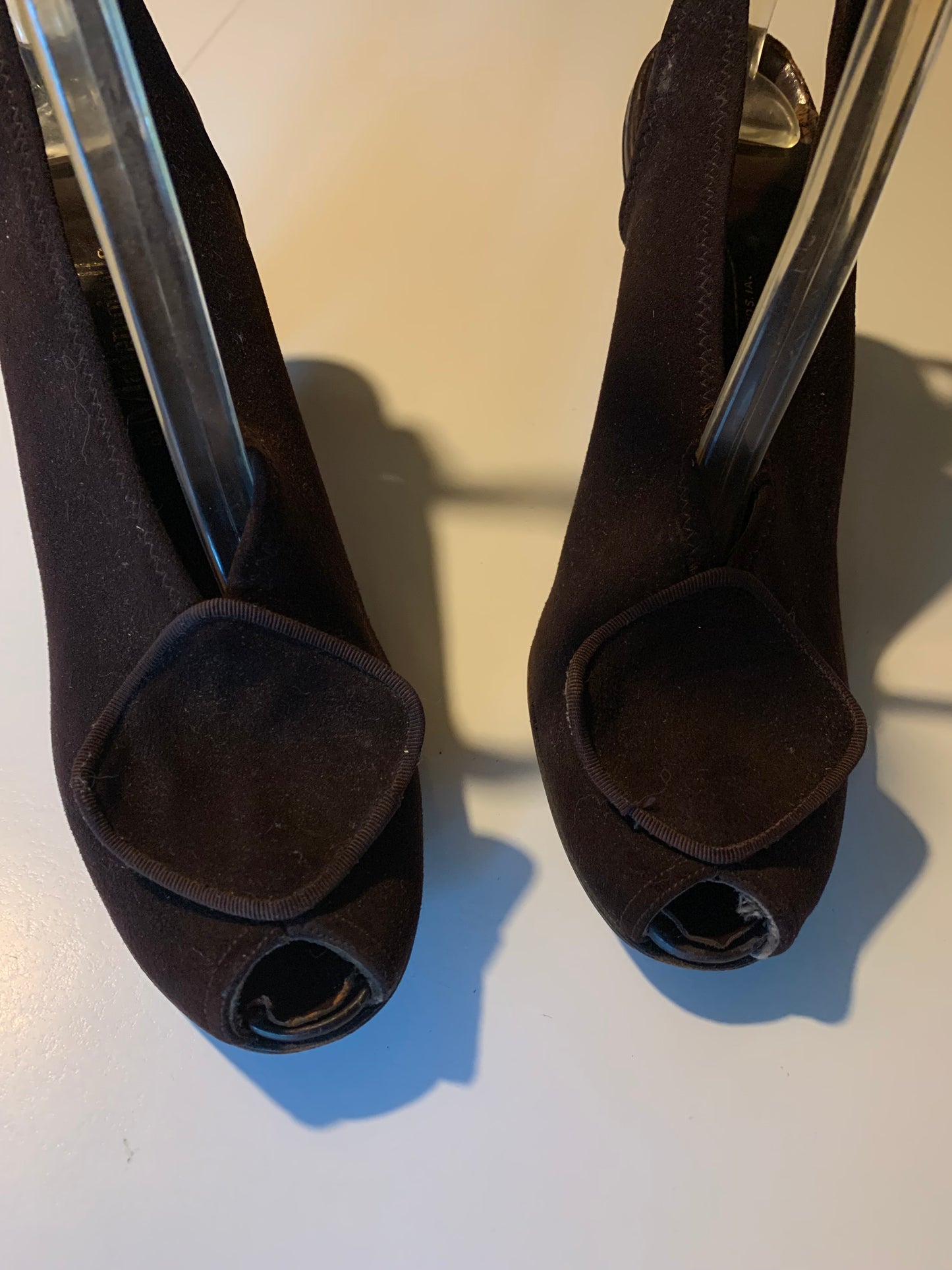 Chunky Heel Slingback Brown Suede Peep Toe Shoes circa 1940s US 6.5