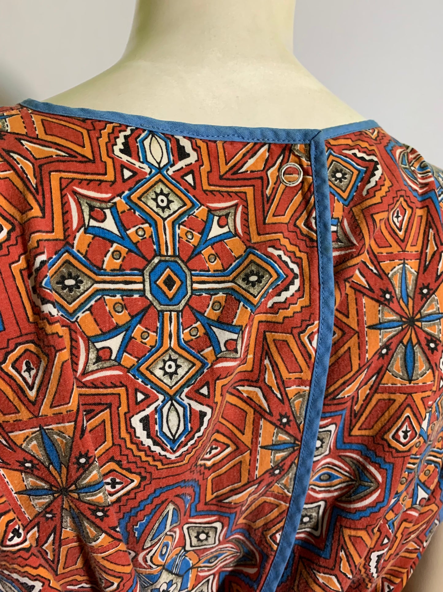 Autumnal Medallion Print Open Back Smock Waist Tie circa 1960s