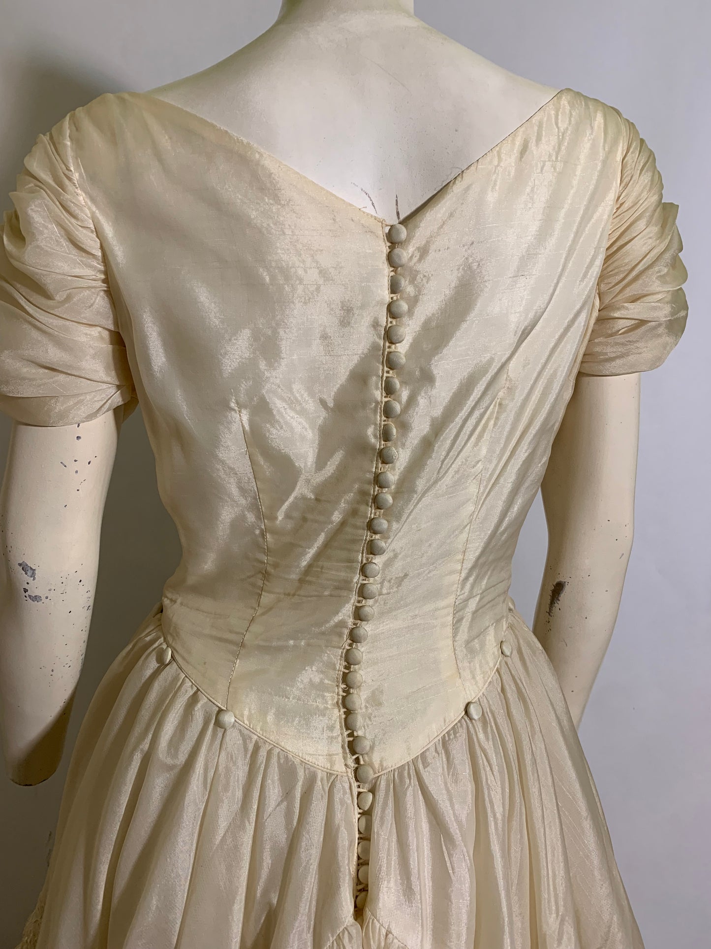 Ivory Organza Short Sleeved Sequined Wedding Dress Massive Skirt circa 1950s