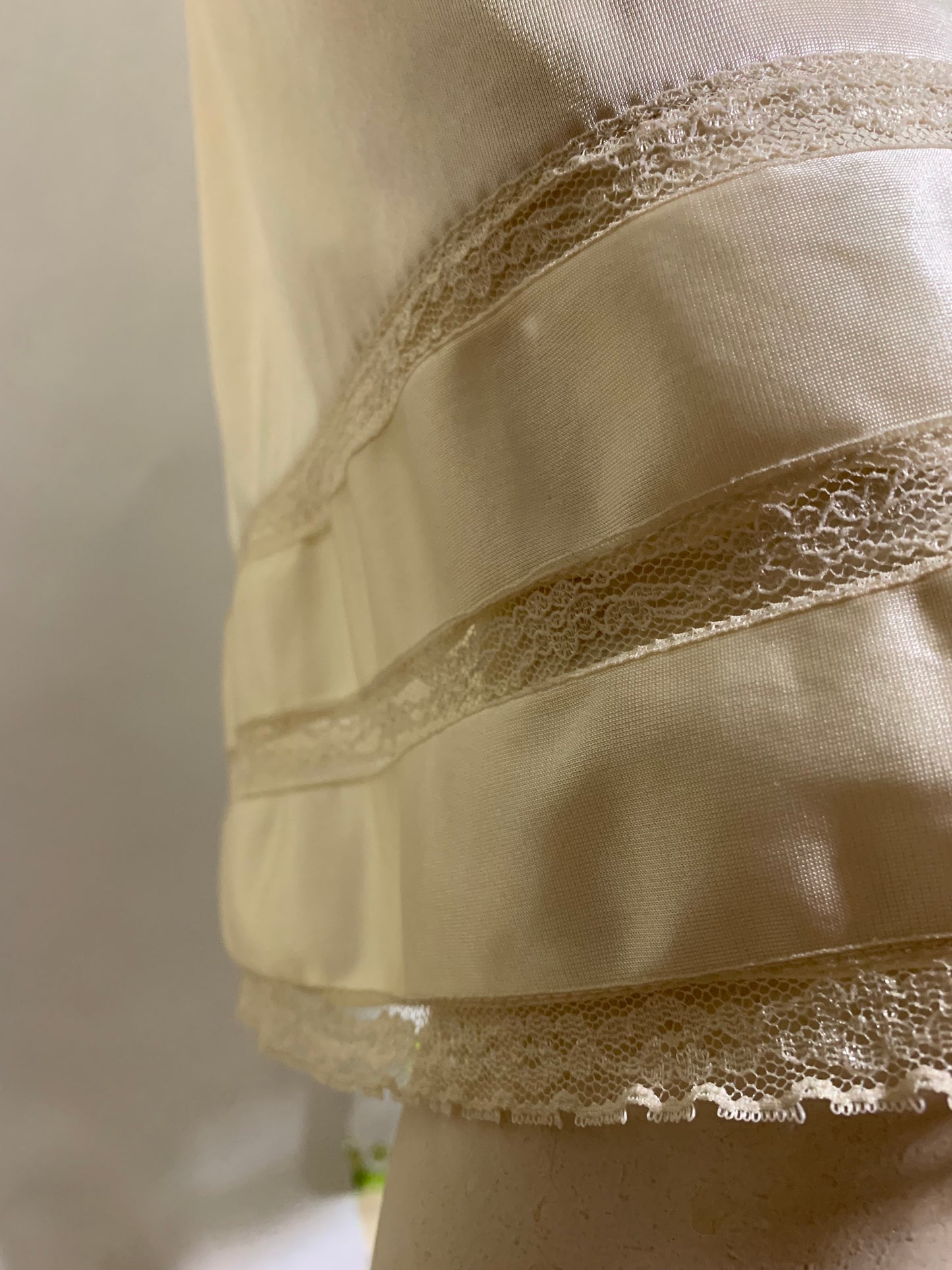Ivory Nylon Split Skit Half Slip Pettipants Lace Hem circa 1960s
