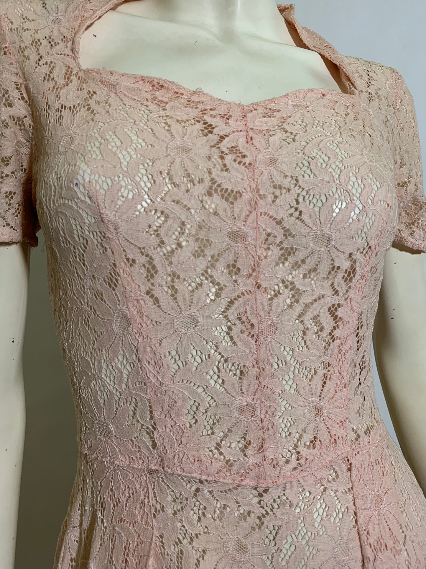Baby Pink Sheer Lace Dress Sweetheart Neckline circa 1940s