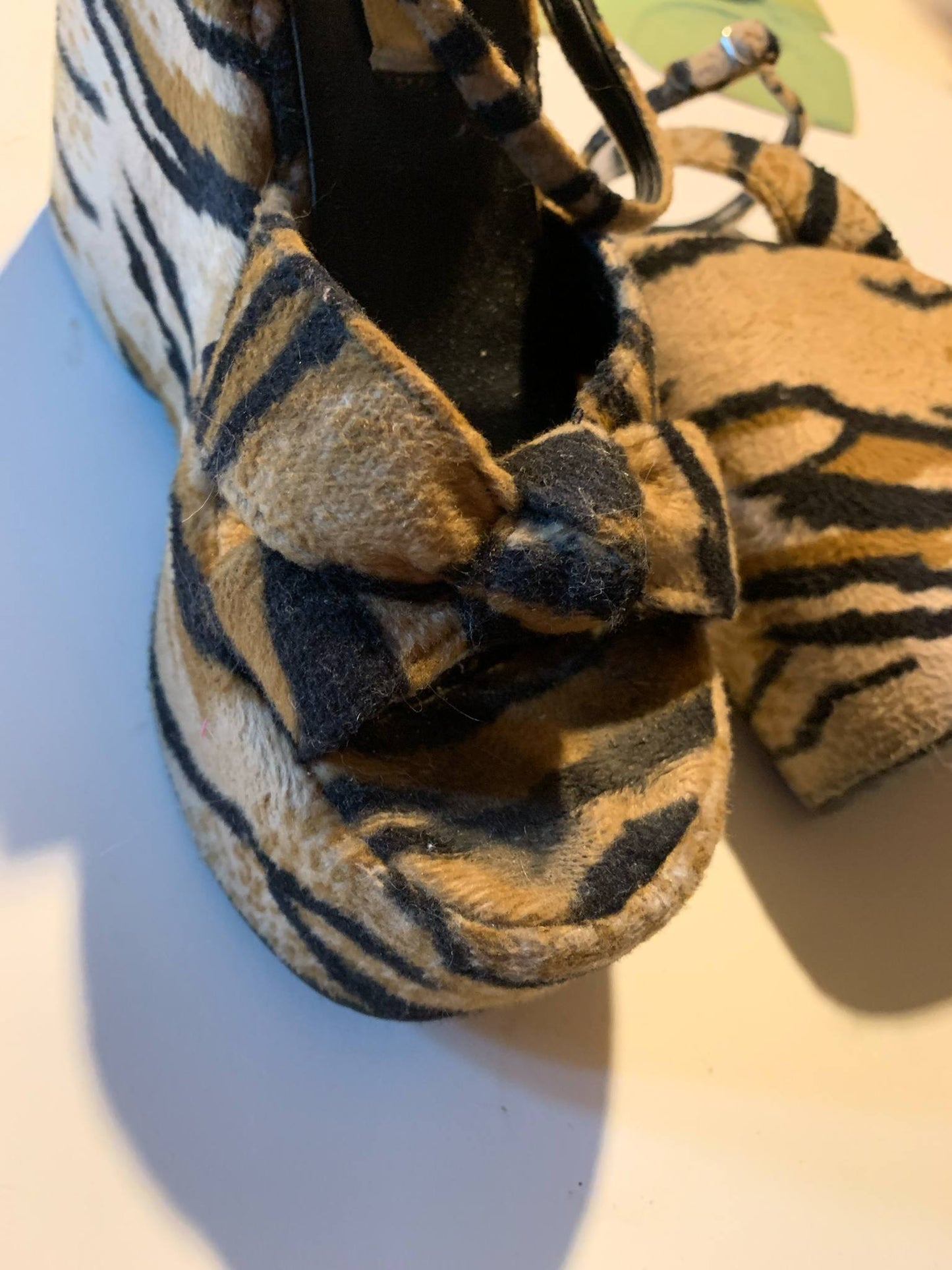 5" Heel Rare Faux Fur Tiger Print Wedge Platform Ankle Strap Shoes circa 1990s