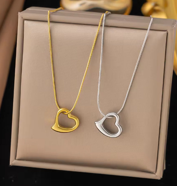 Brooke- the Iconic Floating Heart Pendant Necklace