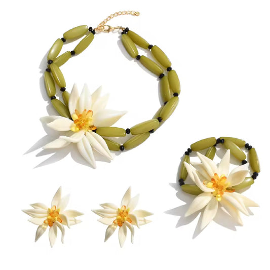 Maggie-the Stylized Magnolia Flower Necklace Sets Red or Green