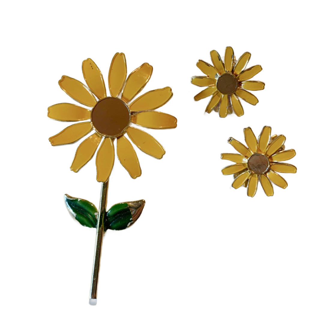 Yellow Enameled Gold Tone Sunflower Brooch & Earrings Set circa 1960s