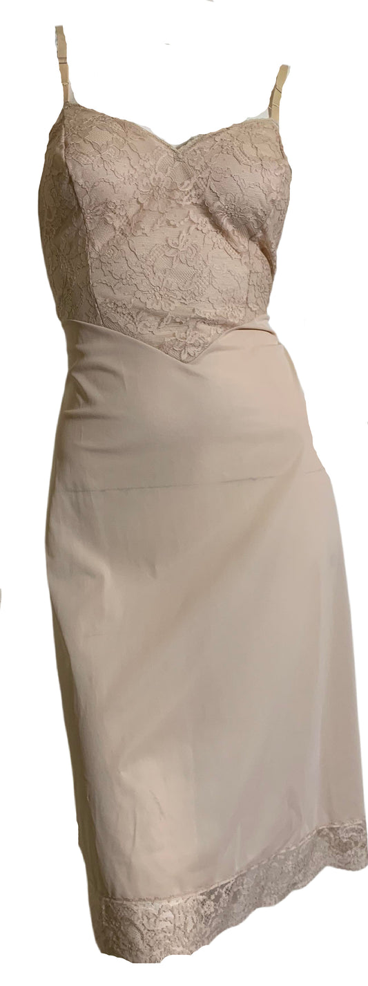 Cafe au Lait Lace Trimmed Nylon Full Slip circa 1950s 34