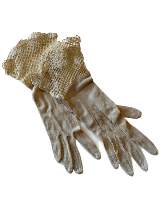 Ivory Jersey Mesh Gloves with Floral Fabric Appliqued Tatted Lace Wide Cuffs circa 1890s
