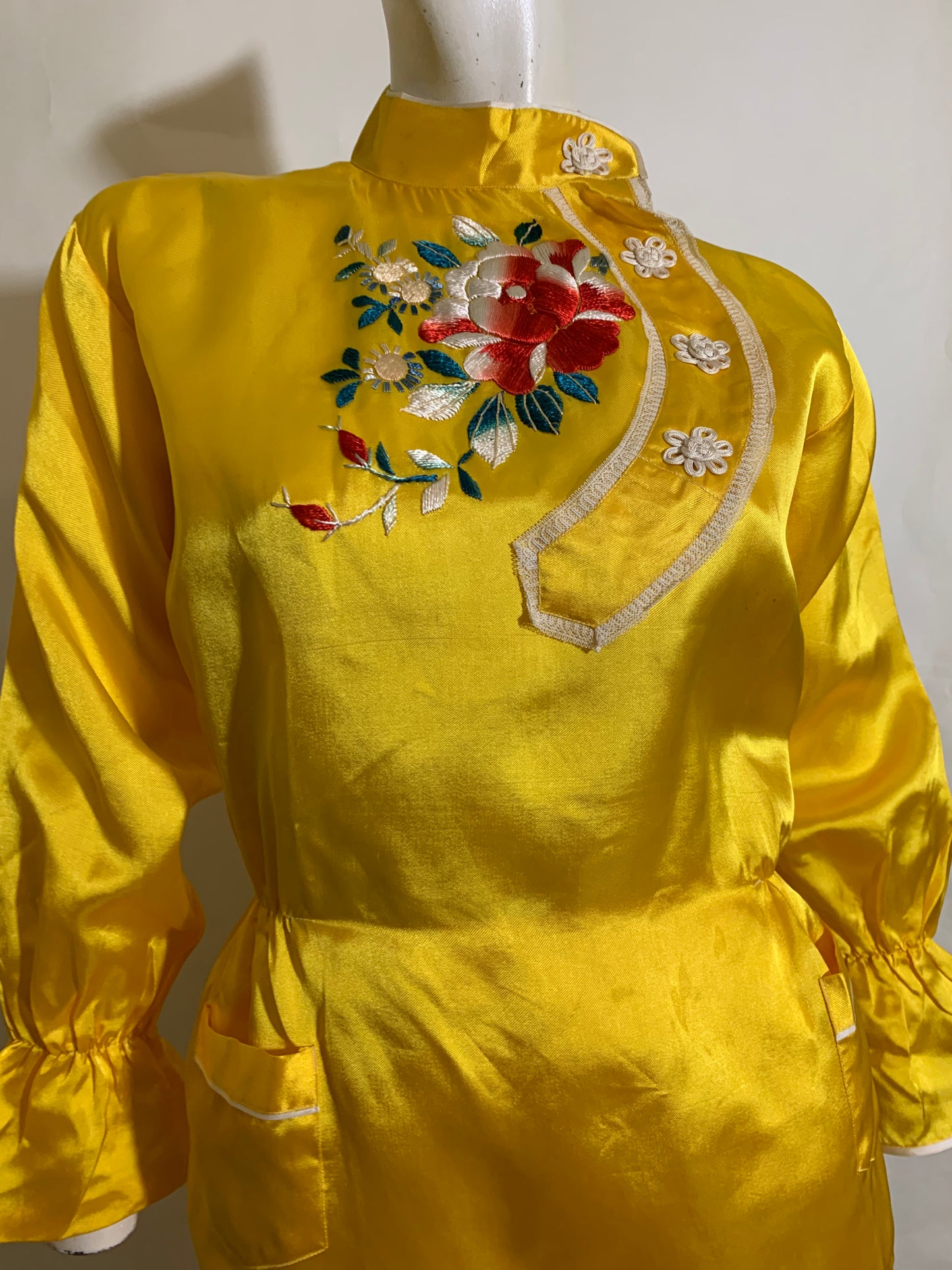 Saffron Yellow Satin 4 Piece Japanese Pajama Souvenir Set circa 1960s