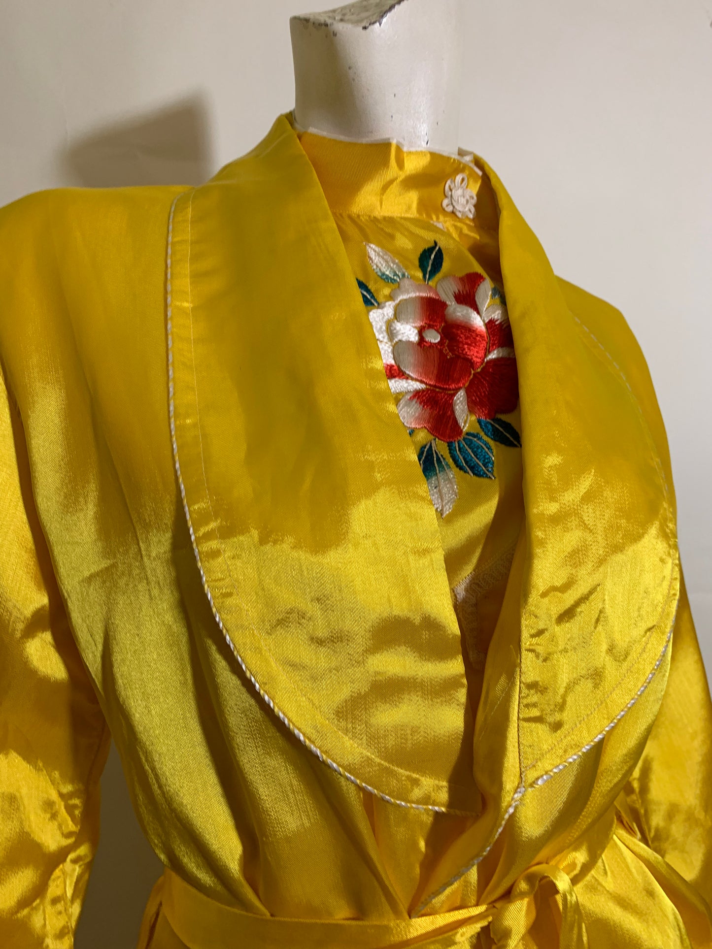 Saffron Yellow Satin 4 Piece Japanese Pajama Souvenir Set circa 1960s