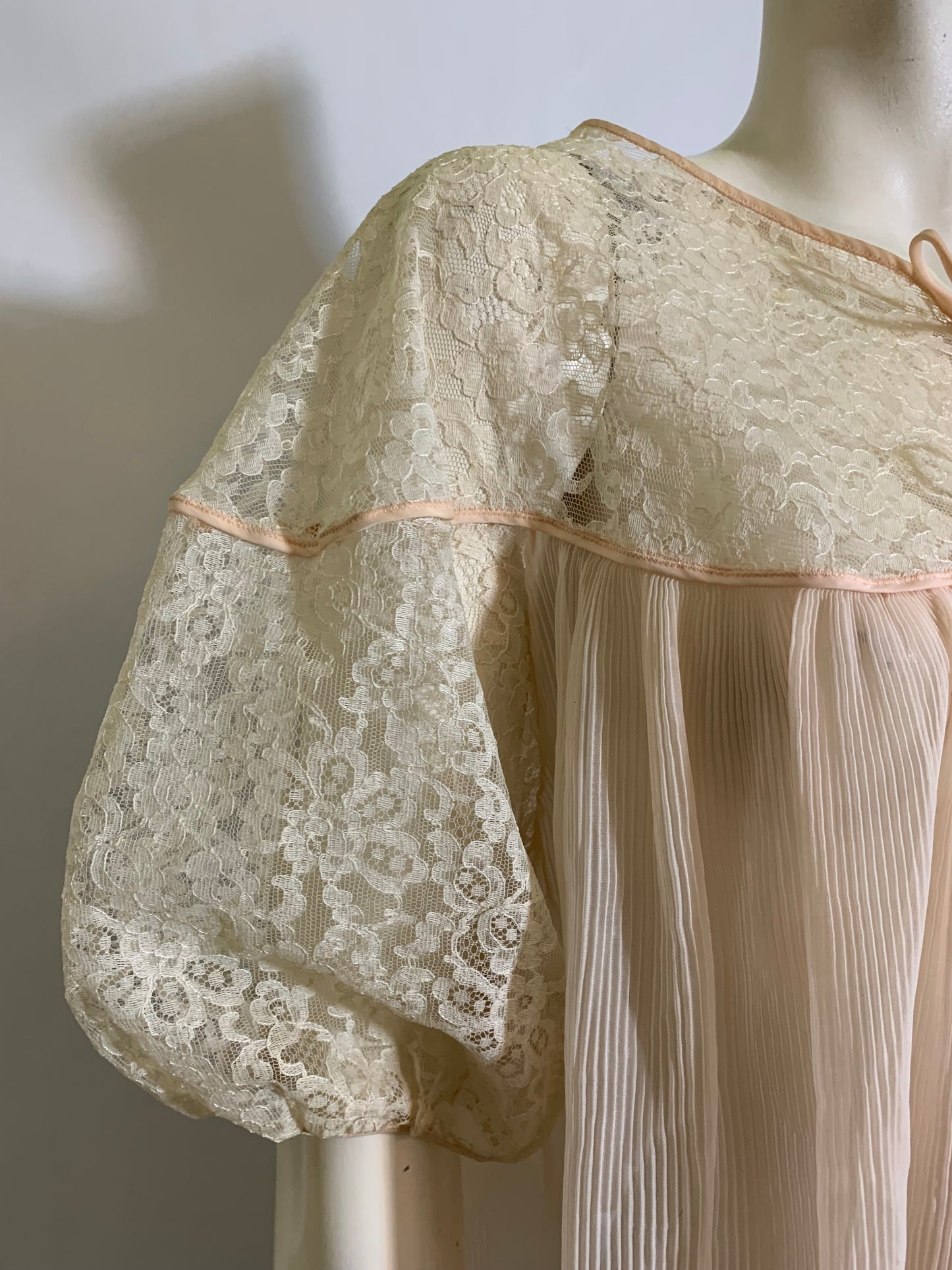 Sheer Peach Pleated Puff Sleeve Bed Jacket circa 1960s