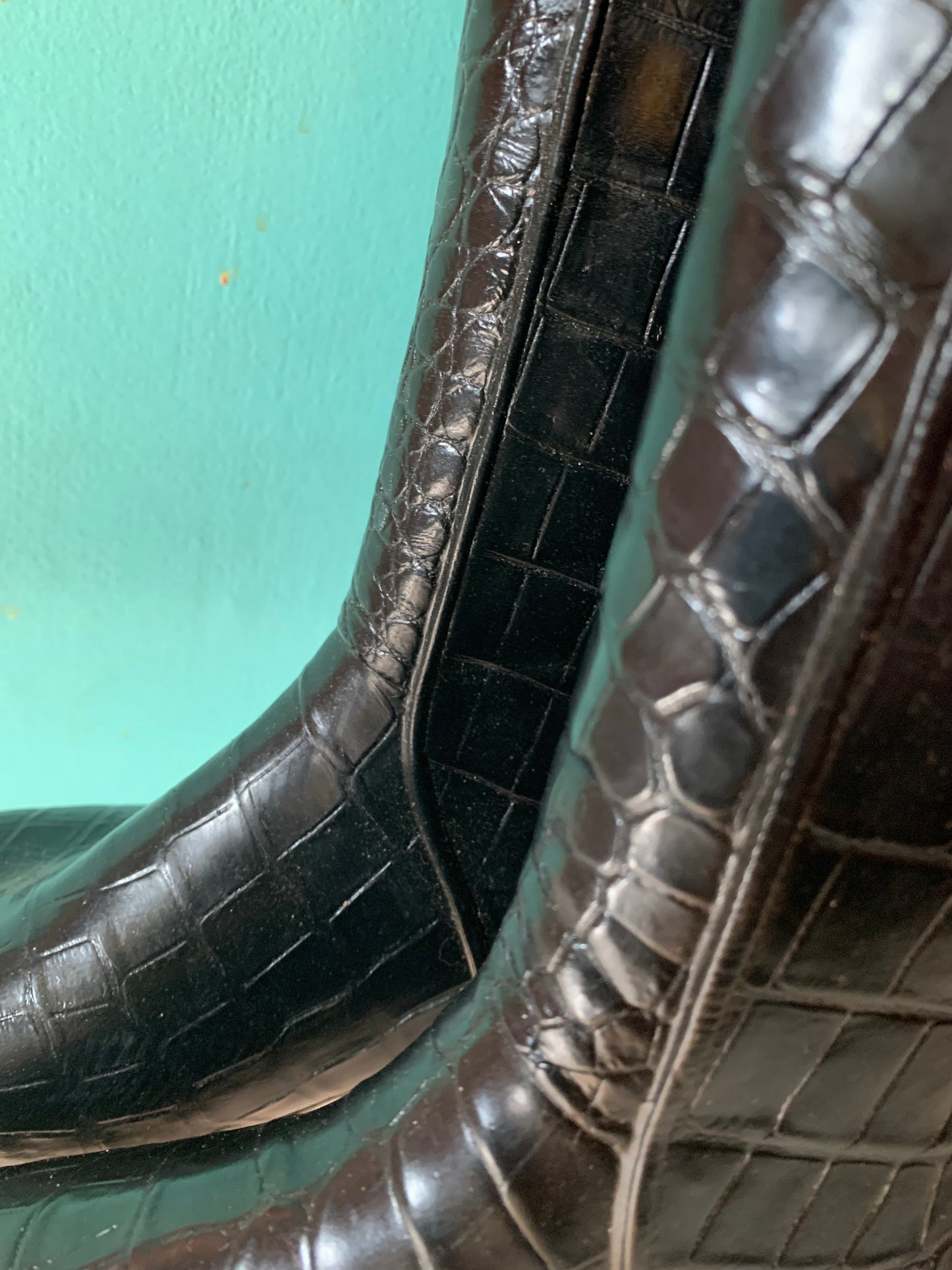 Crocodile Textured Black Rubber Rain Boots circa 1970s US 10