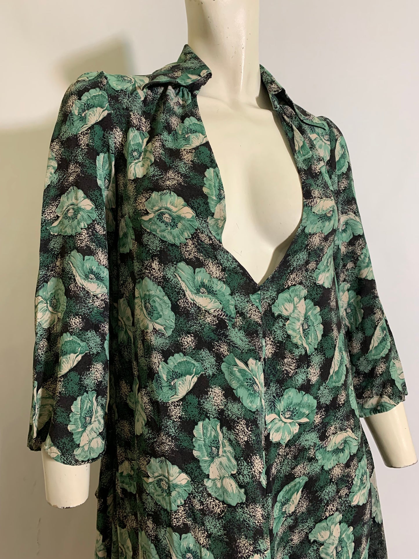 Teal and Black Floral Print Dropped Waist Dress circa 1920s