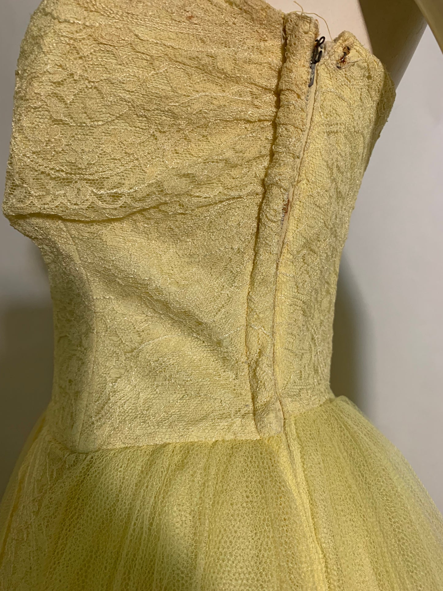 Lemon Chiffon Yellow Strapless Lace and Tulle Party Dress circa 1960s