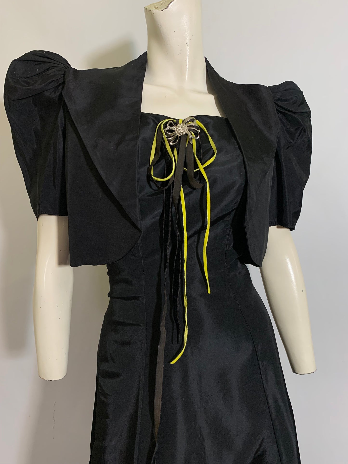 Panther Black Taffeta Evening Dress and Jacket Acid Green and Black Velvet Ribbons circa 1930s