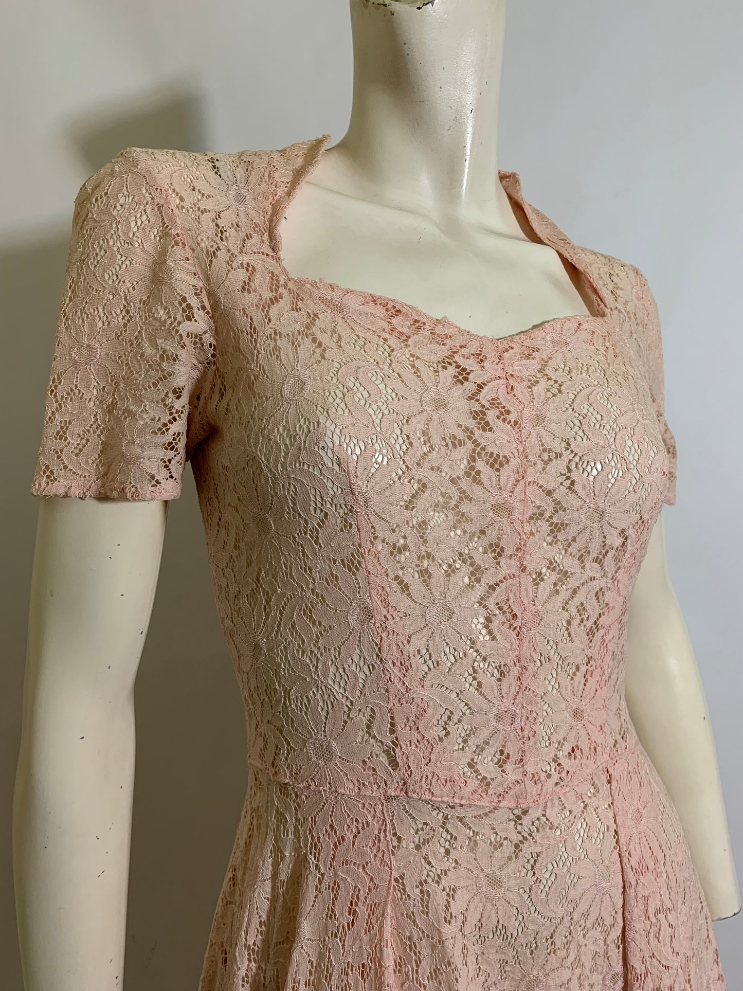 Baby Pink Sheer Lace Dress Sweetheart Neckline circa 1940s