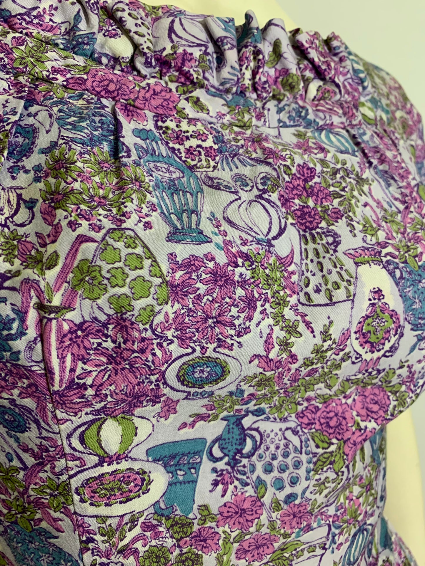 Delightful Lavender and Blue Flower Filled Vase Novelty Print Dress circa 1960s