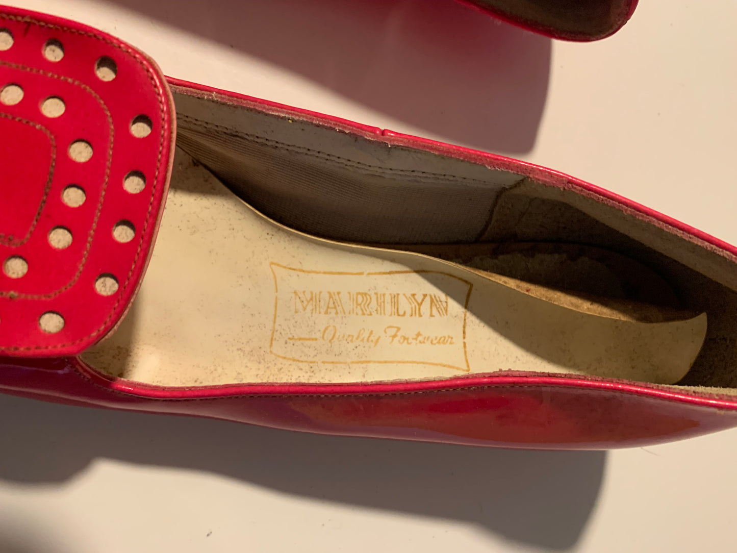 Electric Pink Patent Vinyl Squared Toe Low Heel Shoes circa 1970s 6.5