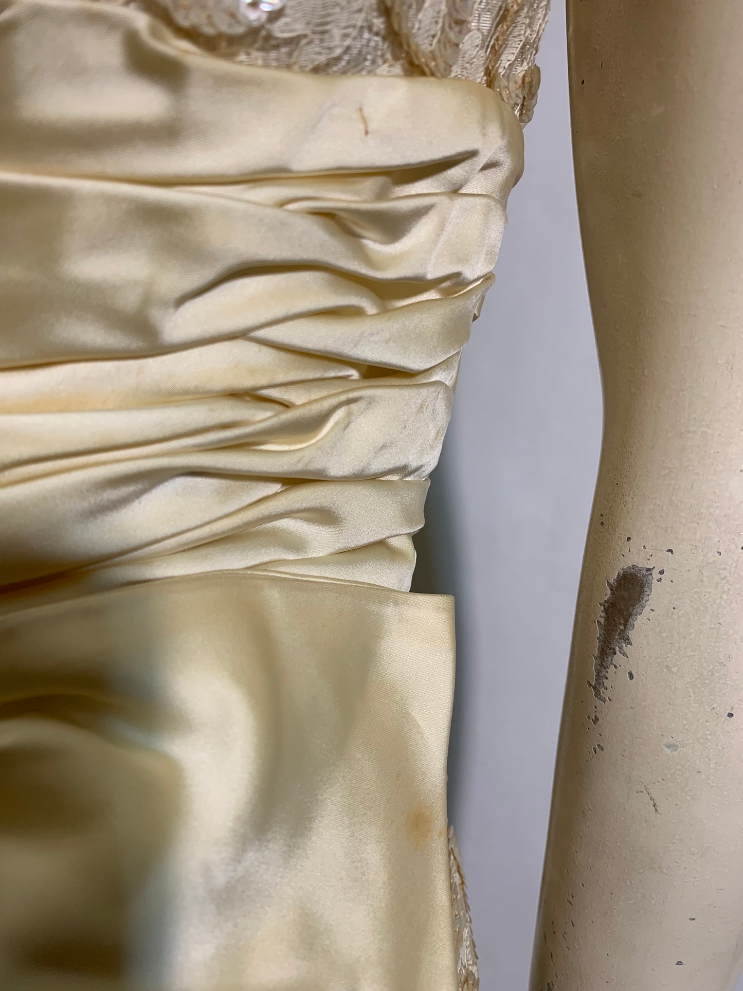 Pale Ivory Lace and Sequin Cocktail Dress with Satin Waist and Bow Back circa 1950s