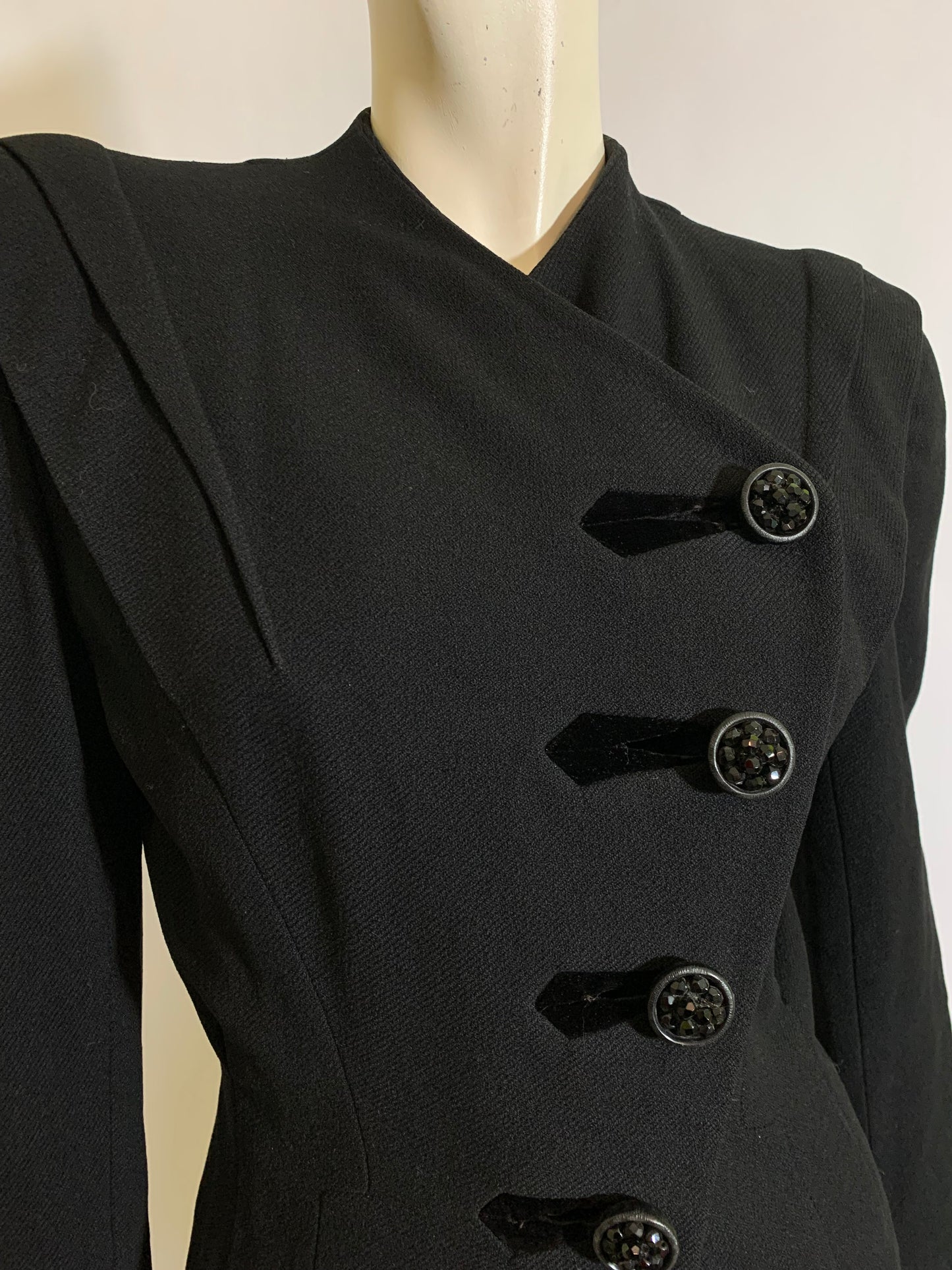 Panther Black Wool Nipped Waist Suit Jacket with Velvet Buttonholes and Bejeweled Buttons circa 1940s