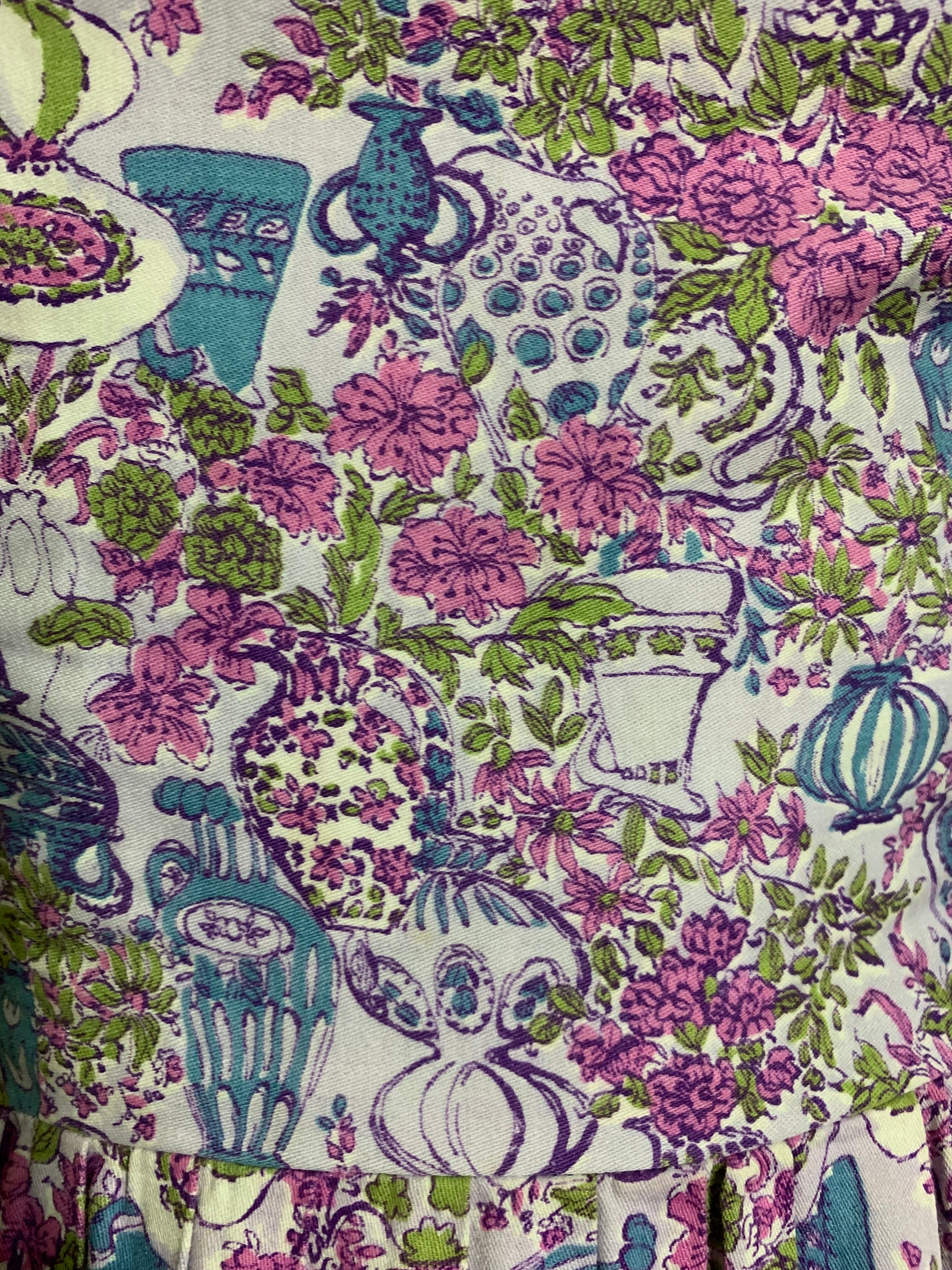 Delightful Lavender and Blue Flower Filled Vase Novelty Print Dress circa 1960s