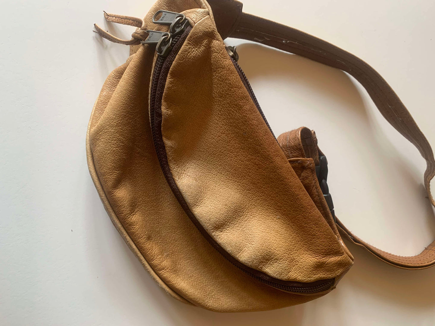 Classic Brown Leather Waist Bag Fanny Pack circa 1990s