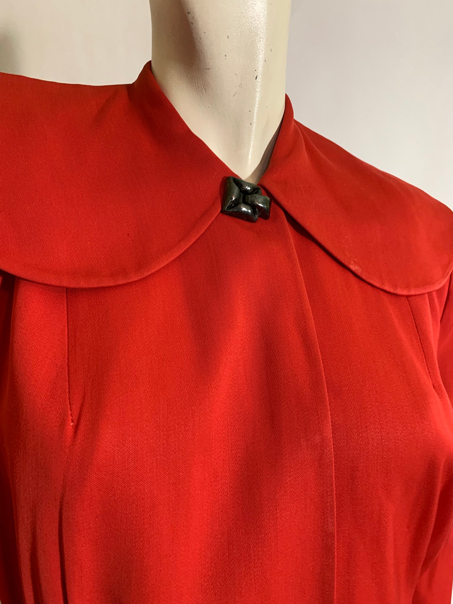Apple Red Rayon Suit Jacket with Round Collar circa 1940s