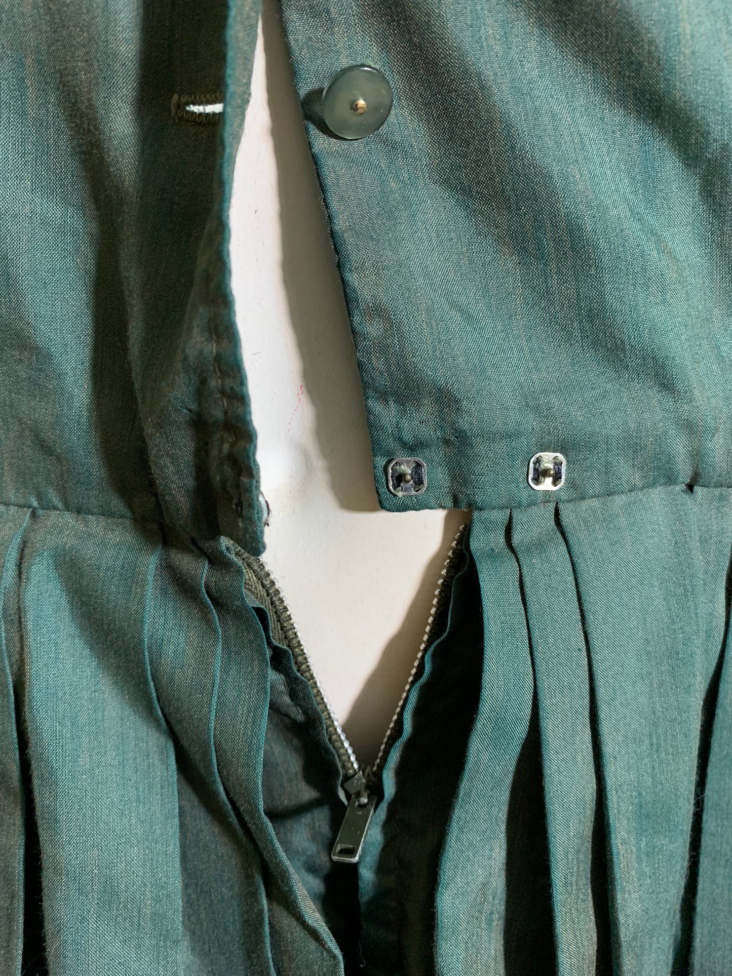 Shot Silk Iridescent Green Shirtwaist Dress circa 1960s