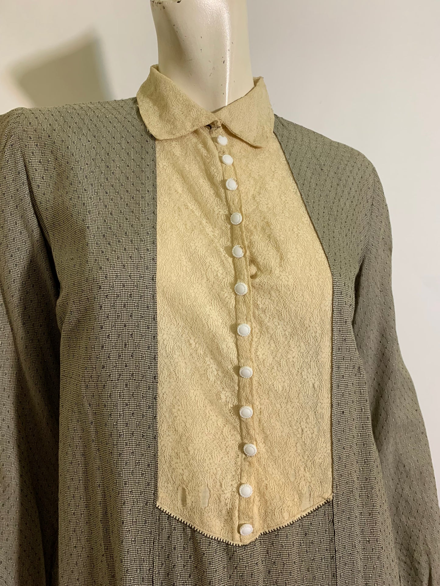 Grey and White Cotton and Lace Tunic Dress circa 1920s