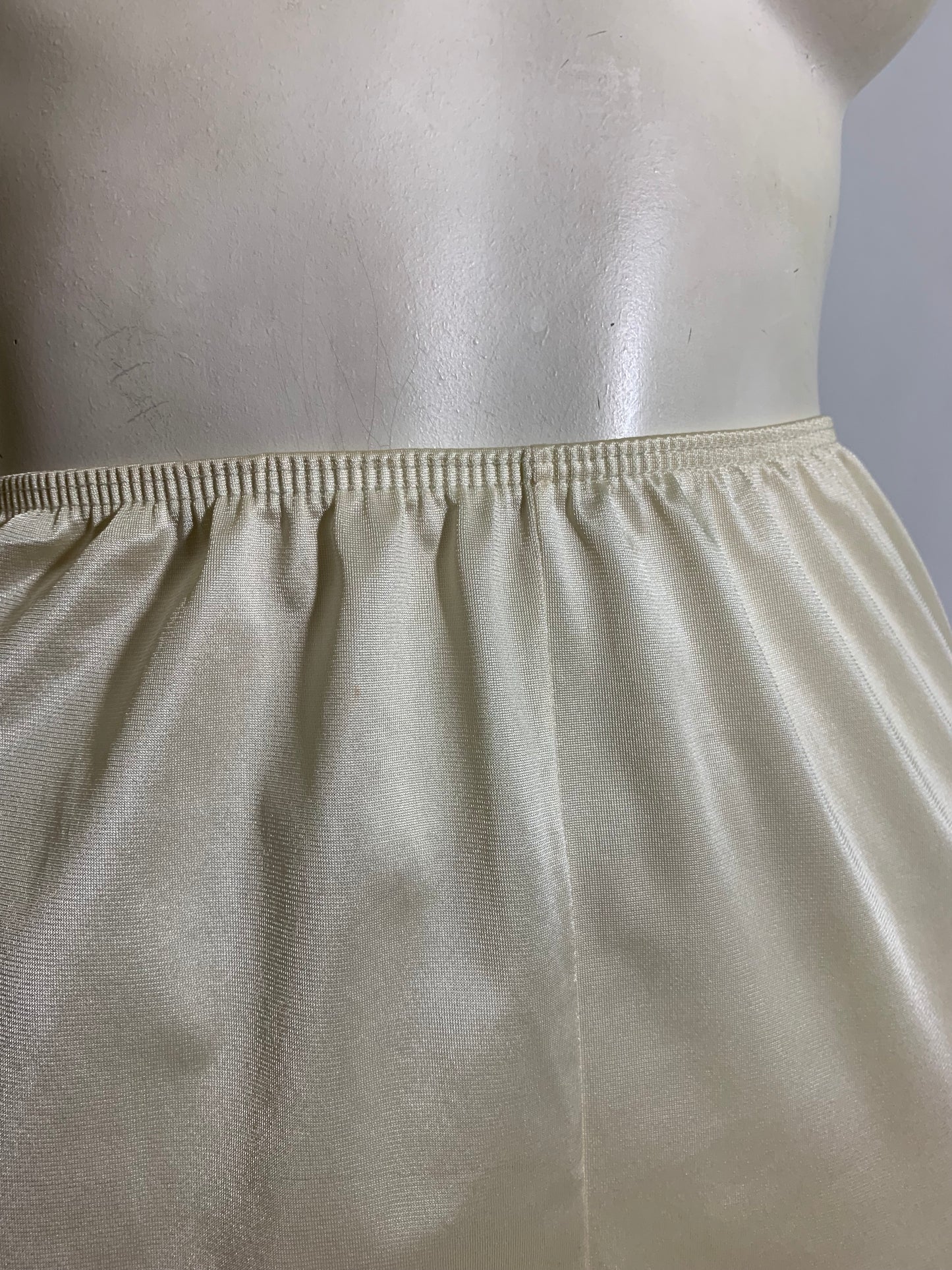 Ivory Nylon Split Skit Half Slip Pettipants Lace Hem circa 1960s