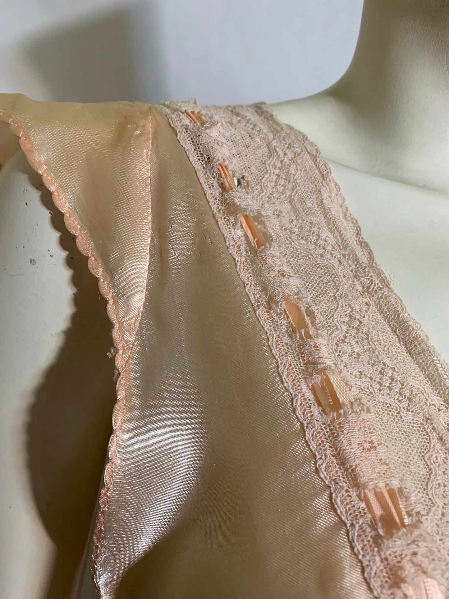 Pretty Peach Low Back Bias Cut Nightgown circa 1940s L