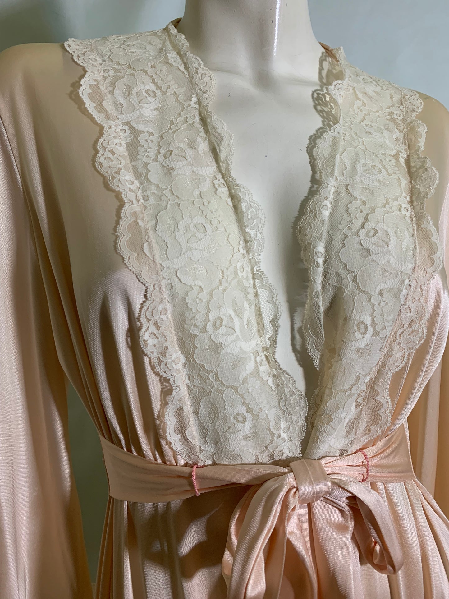 Dreamy Pale Pink Nylon Dressing Gown Robe Lace Trim Batwing Sleeves circa 1980s