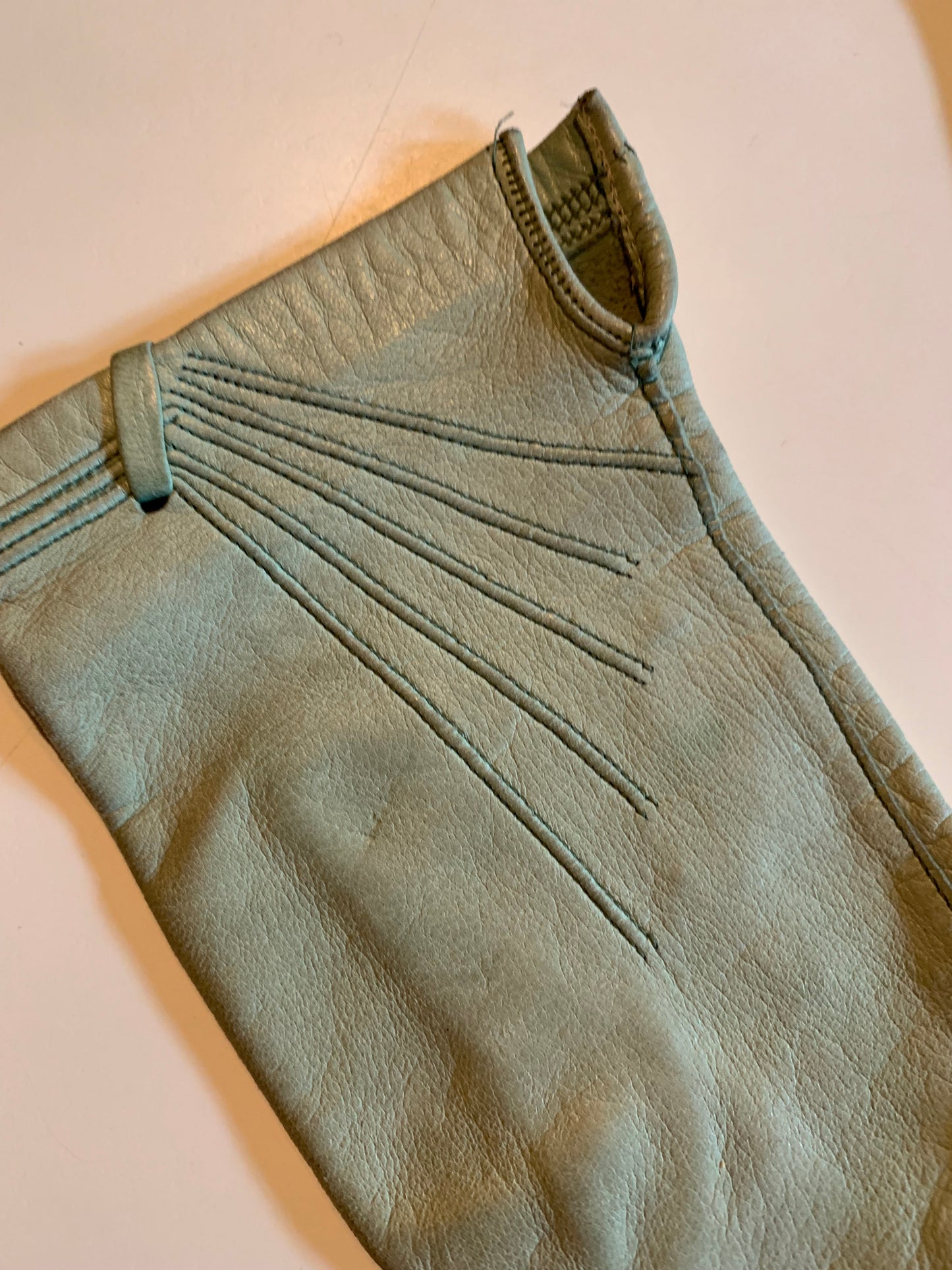 Powder Blue Art Deco Leather Gloves circa 1930s
