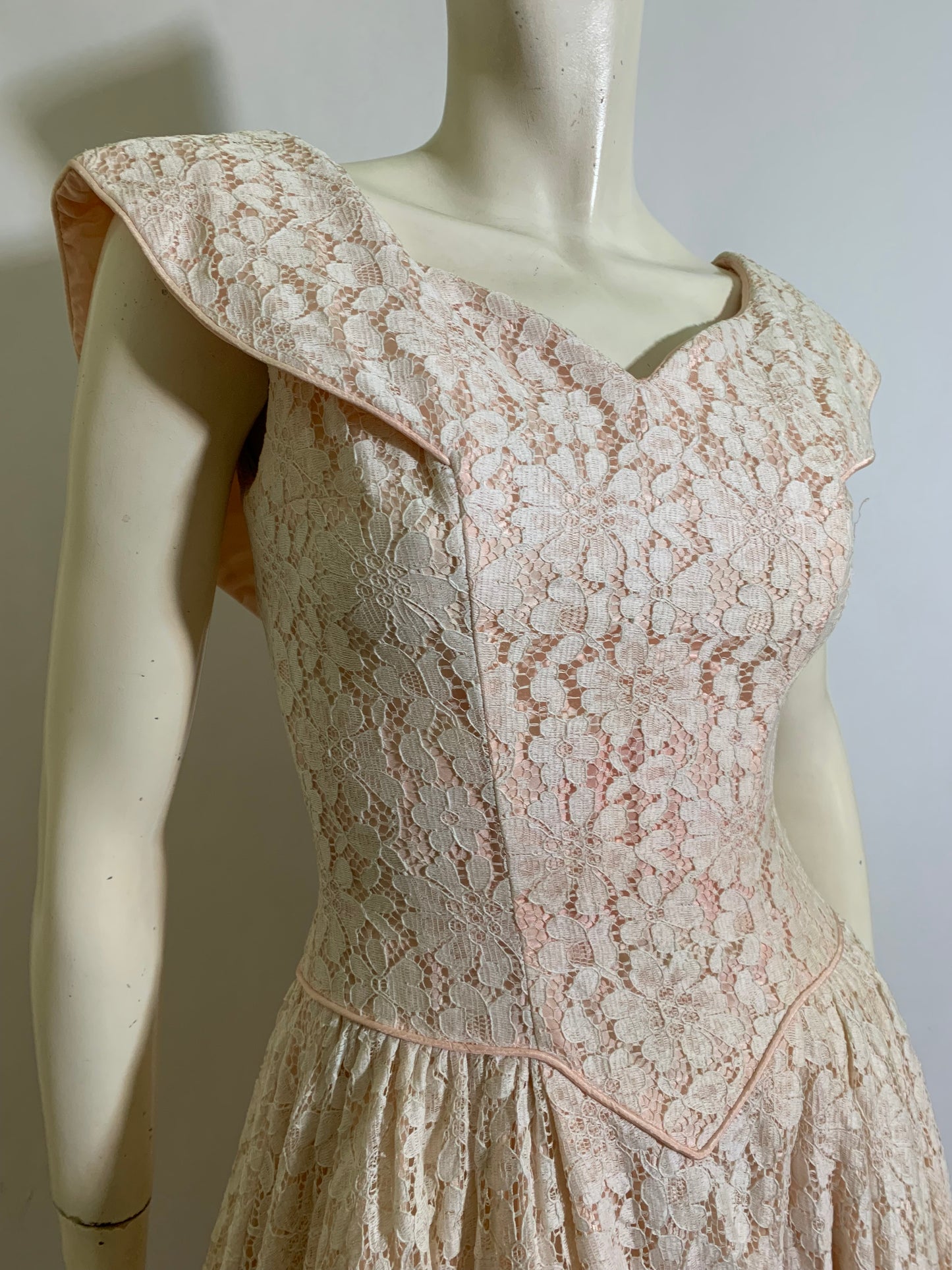 Baby Pink Lace Full Skirt Dress with Bow Back circa 1960s