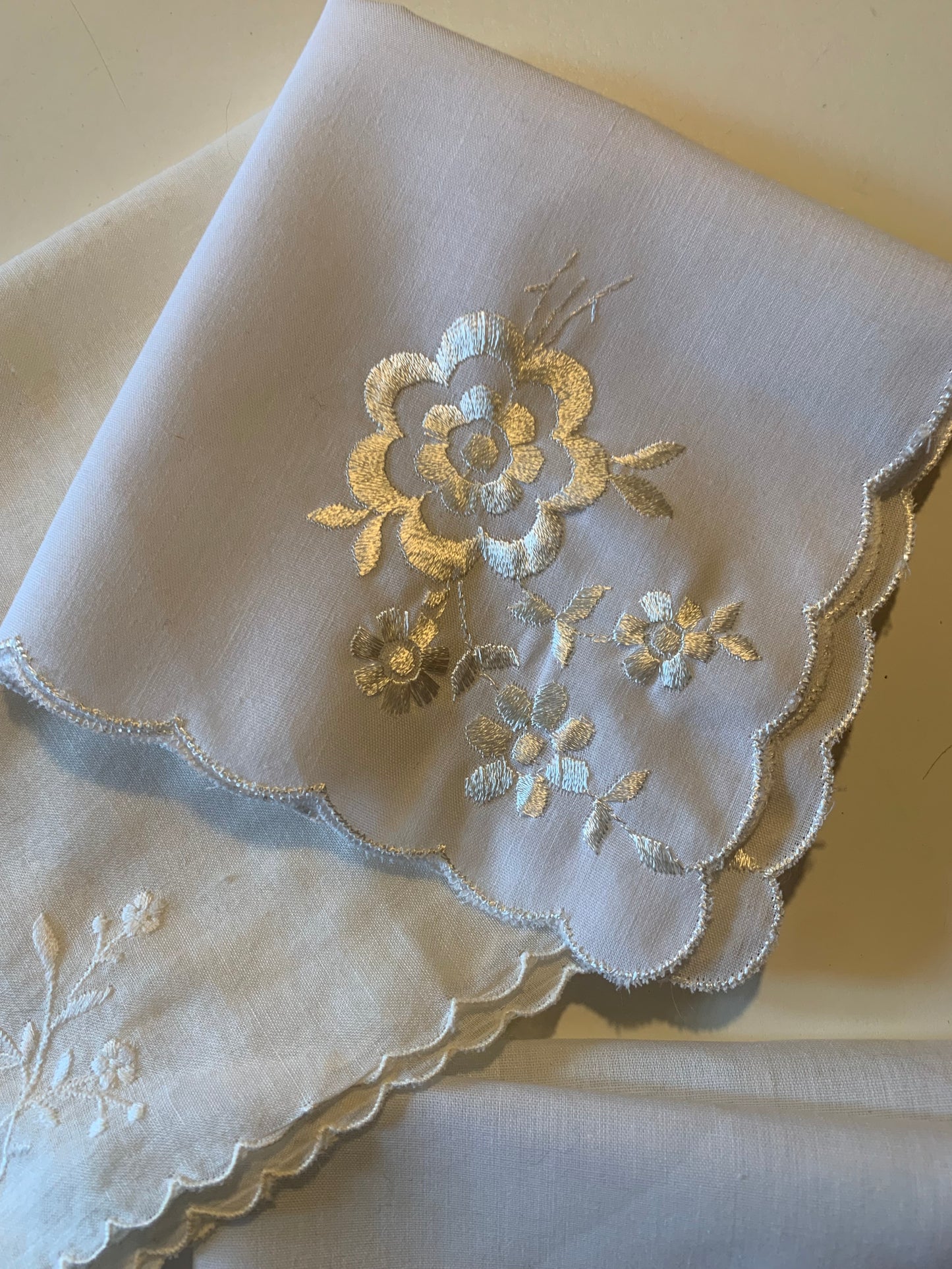 Lot 3 White Cotton Handkerchiefs with Embroidered Flowers and Scalloped Edges circa 1960s