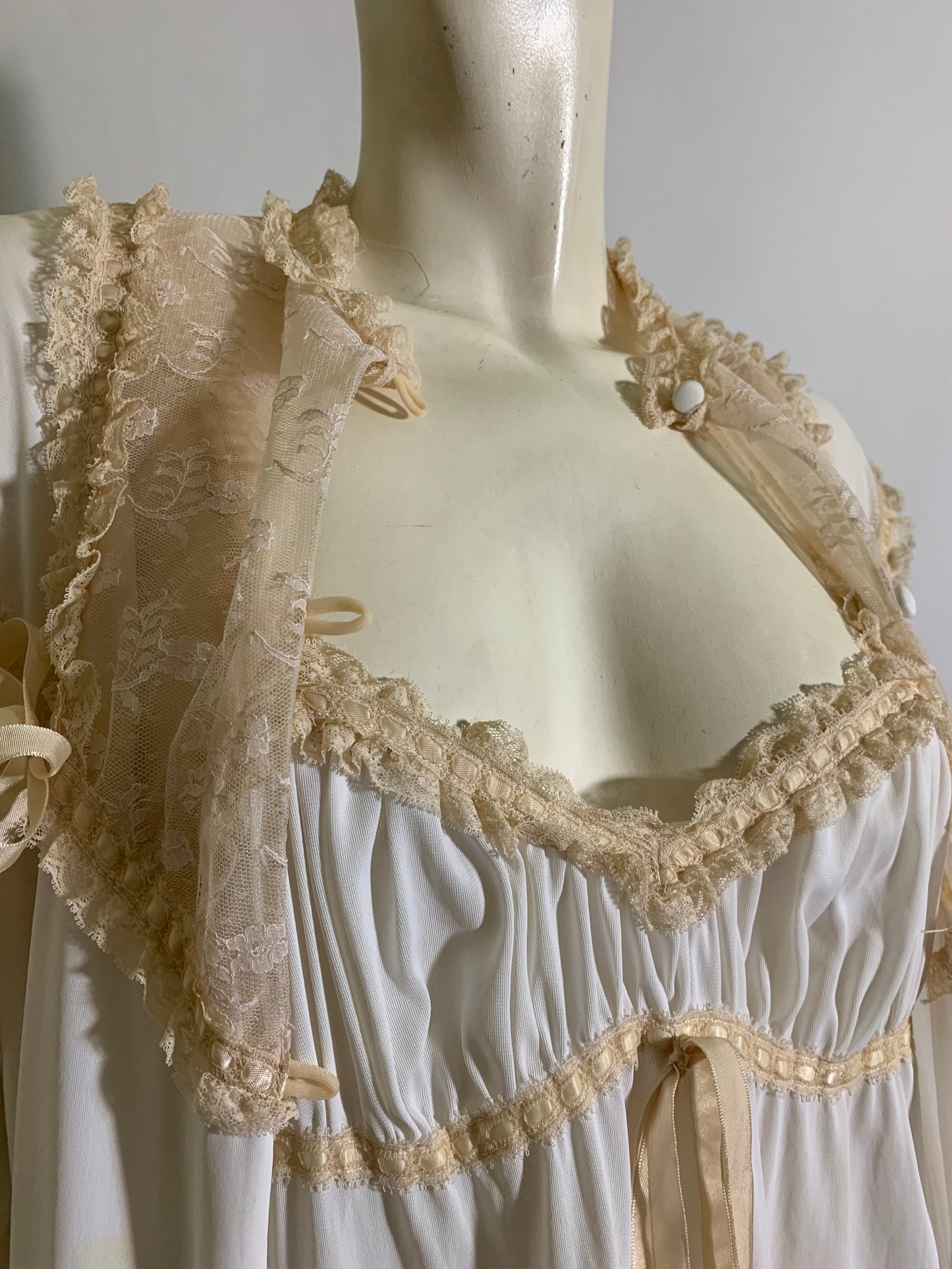 Romantic Porcelain White Nylon Nightgown & Robe Peignoir Set with Ribbons and Lace circa 1970s