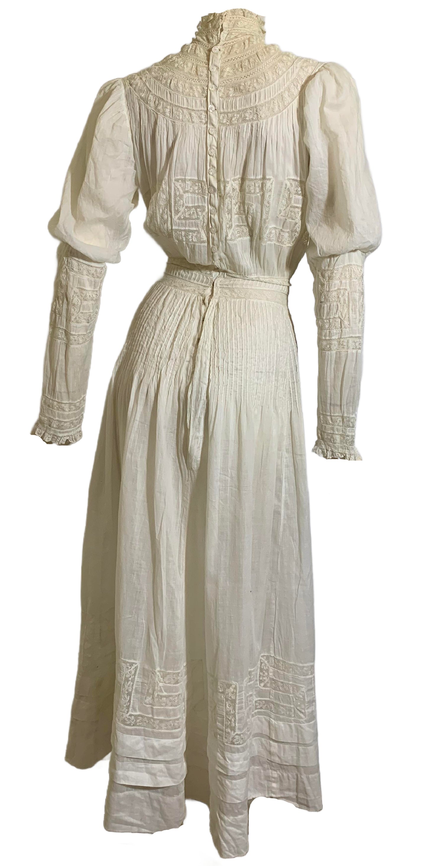 Sweet White Lawn Cotton Pin Tucked Lace Trimmed Garden Party Dress circa 1890s