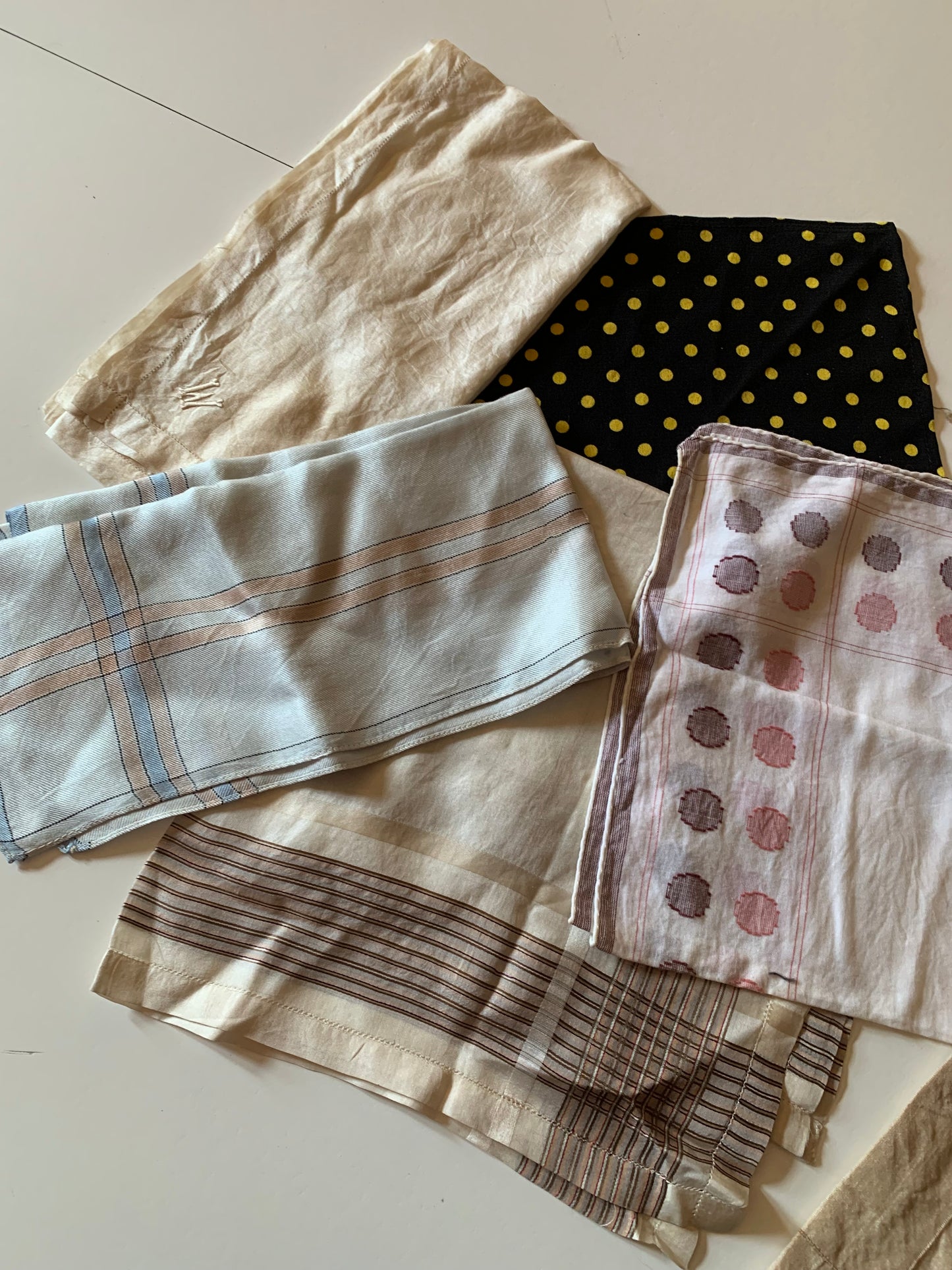Lot 8 Men's Handkerchiefs Pocket Squares circa 1950s