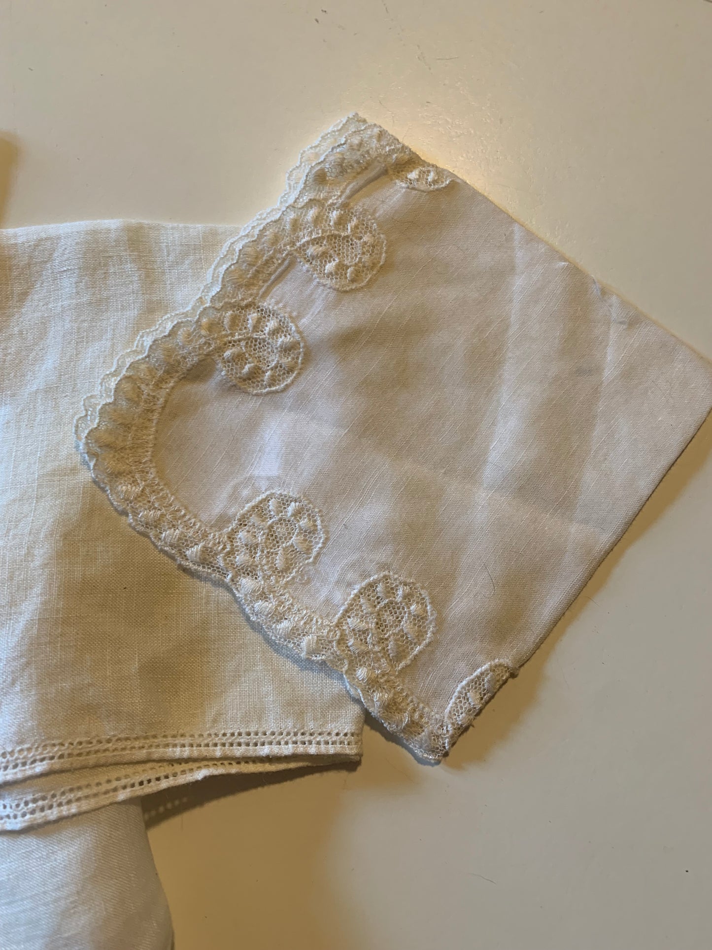 Lot 4 White Cotton Handkerchiefs with Lace or Tatting circa 1950s