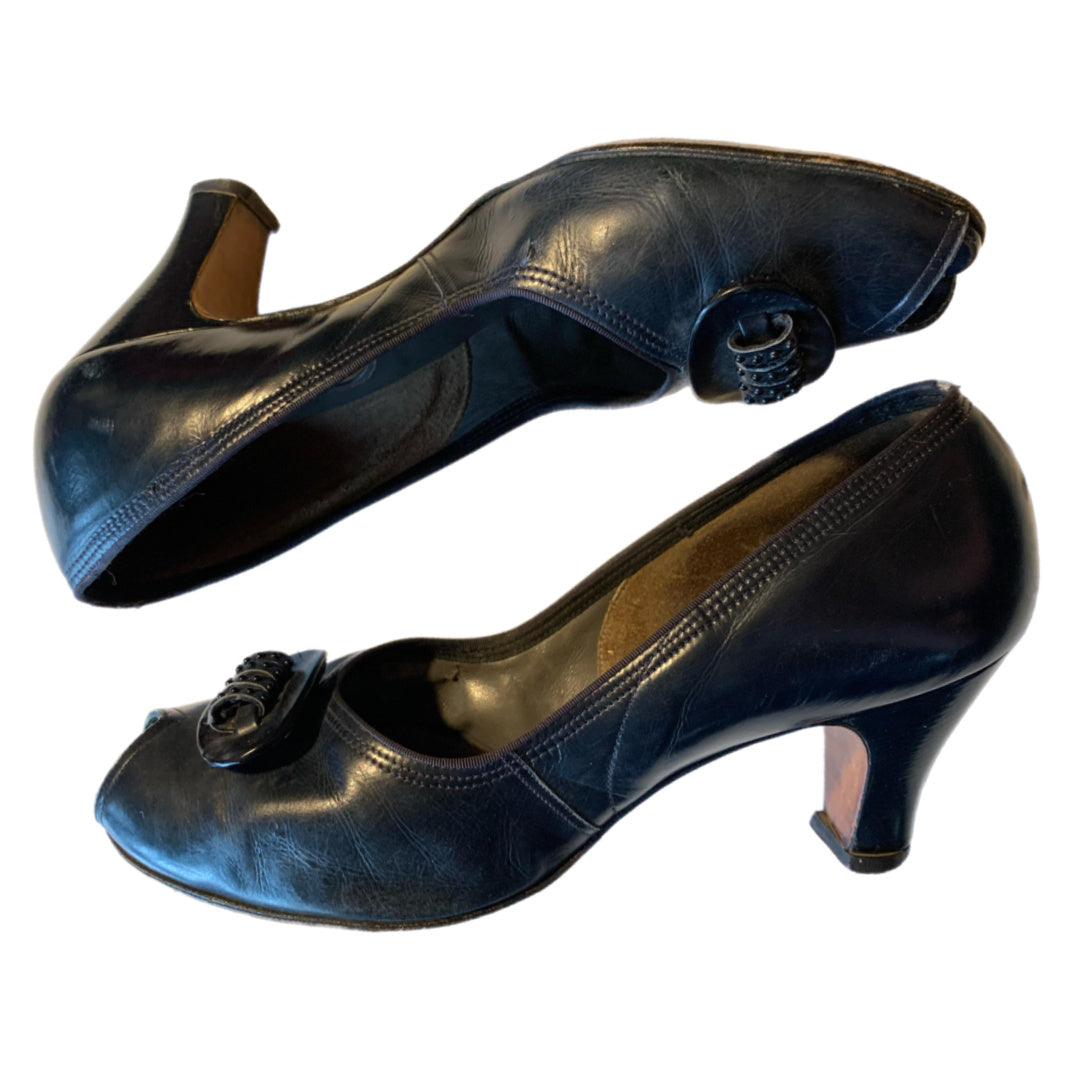 Navy Blue Leather Peep Toe High Heel Shoes with Studded Accent circa 1940s 8 avg