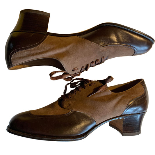 Two Tone Caramel and Chocolate Suede and Leather Loafer Shoes circa 1940s 8N