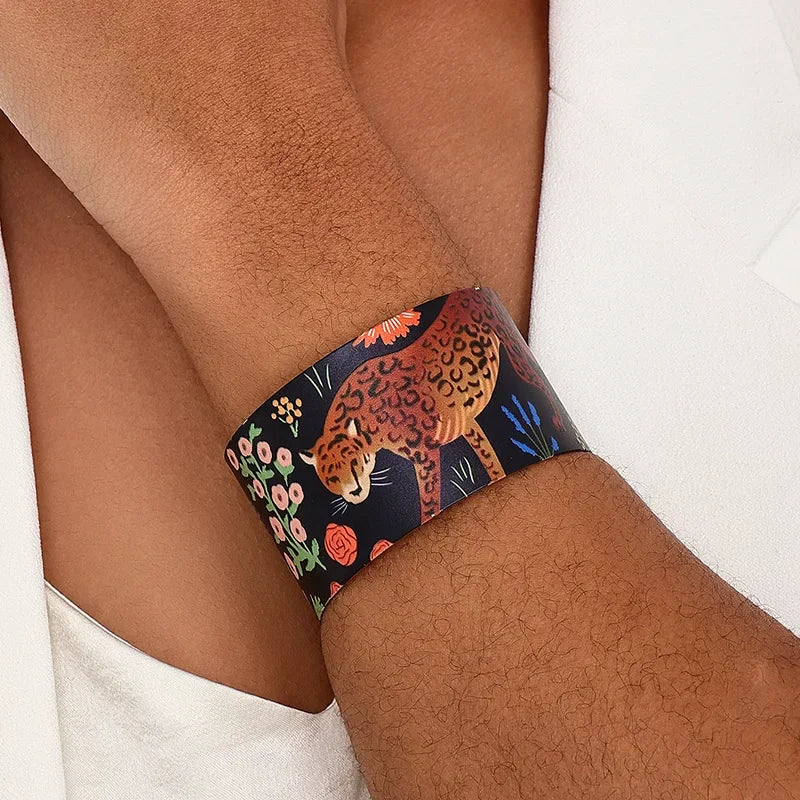 le tigre- the Tiger and Flower Design Metal Cuff Bracelet