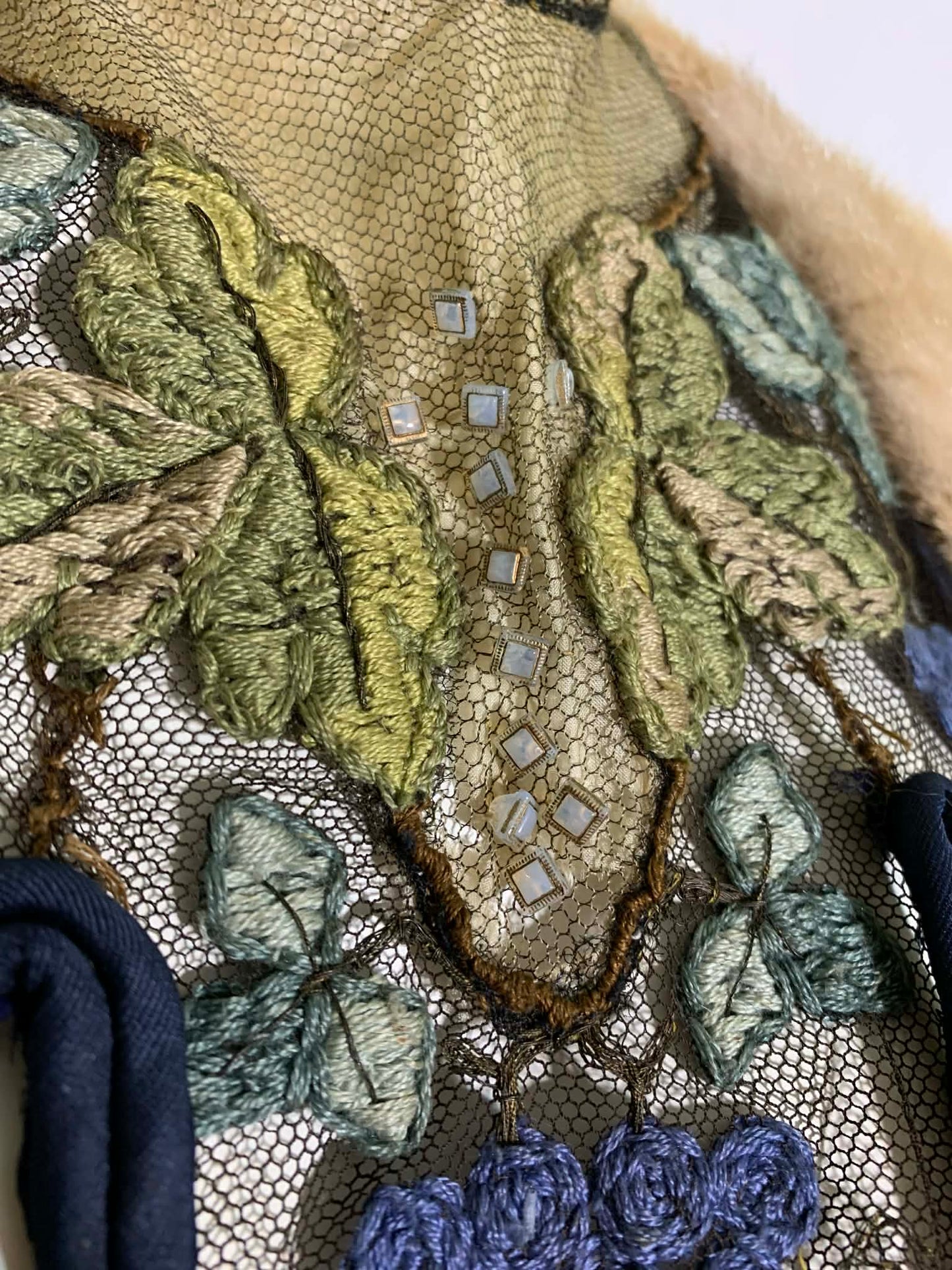 Vicereine Reimagined Victorian Bodice Neckline and Fur Collar